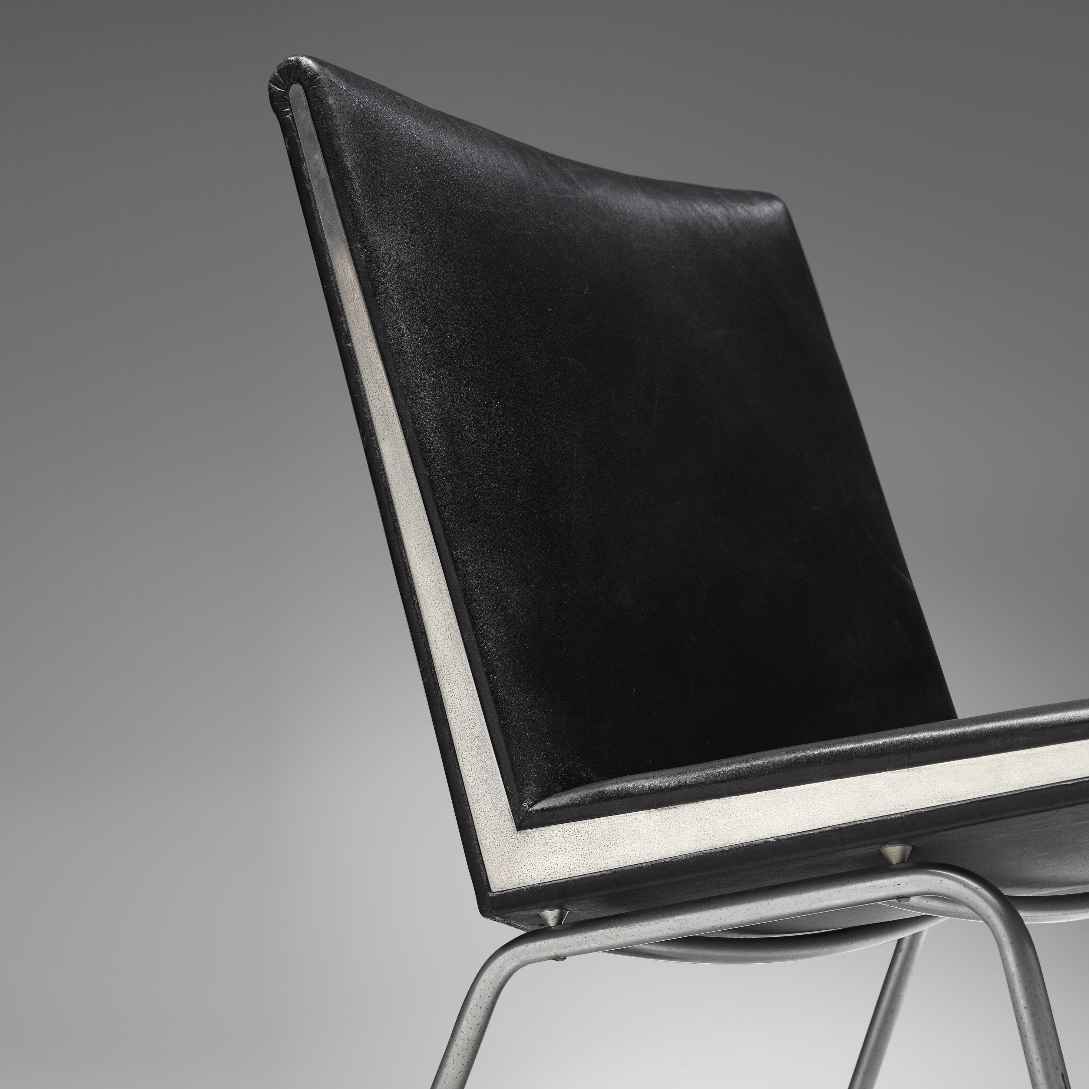 Scandinavian Modern Hans J. Wegner Pair of 'Airport Slipper' Chairs in Leather and Steel