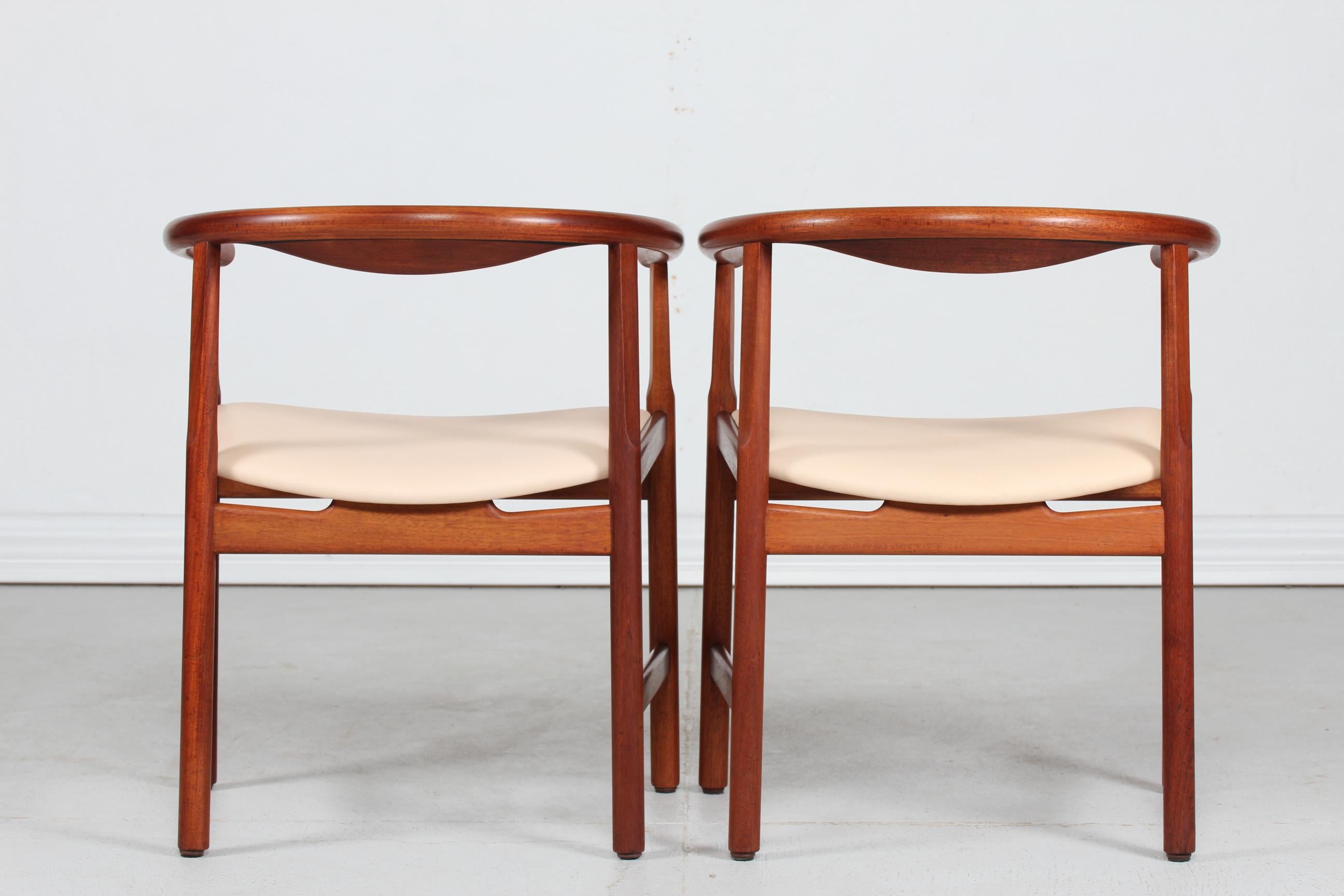 Oiled Hans J. Wegner Pair of Armchairs Model PP 203 of Solid Mahogany by PP Møbler For Sale
