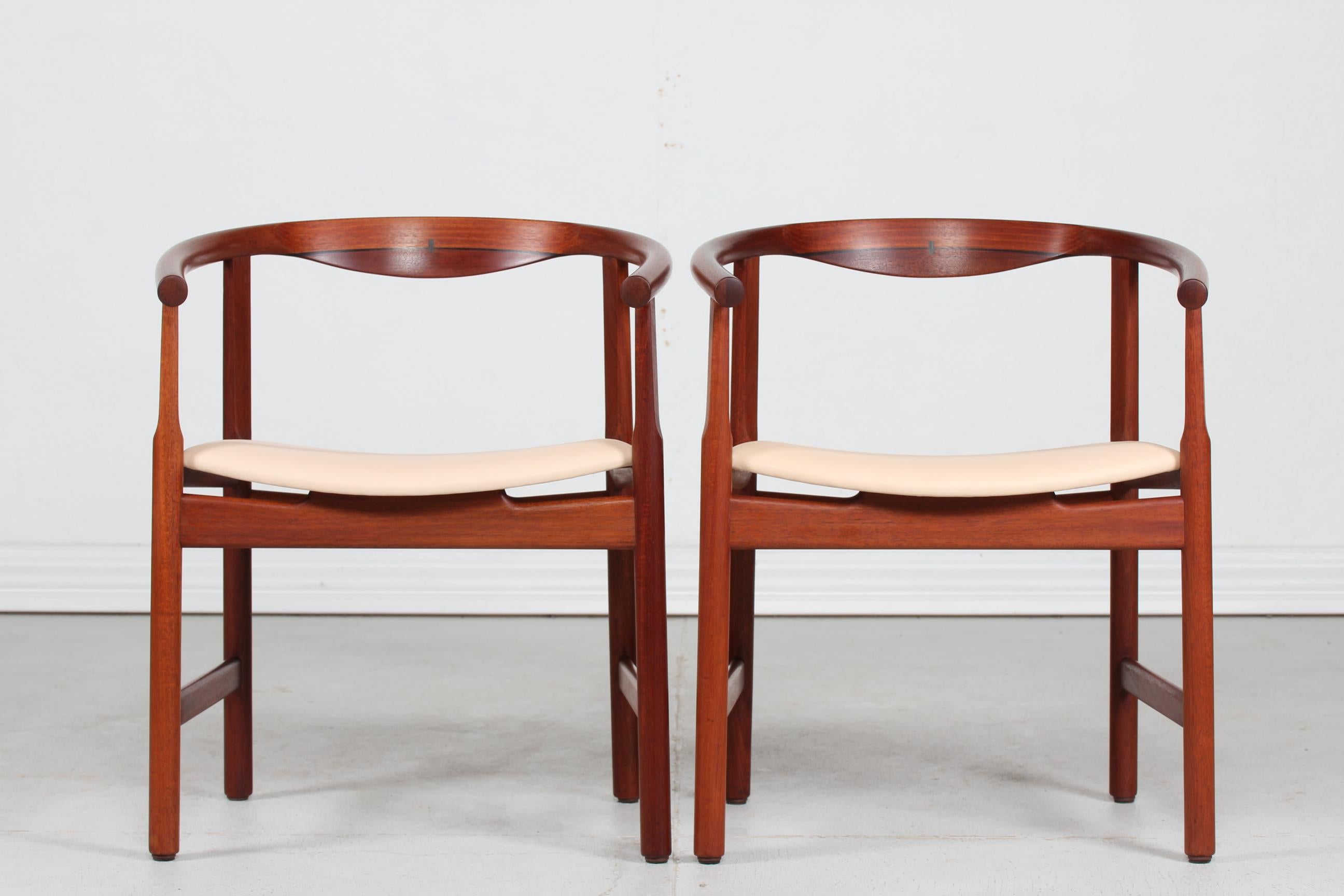 Hans J. Wegner Pair of Armchairs Model PP 203 of Solid Mahogany by PP Møbler In Good Condition For Sale In Aarhus C, DK