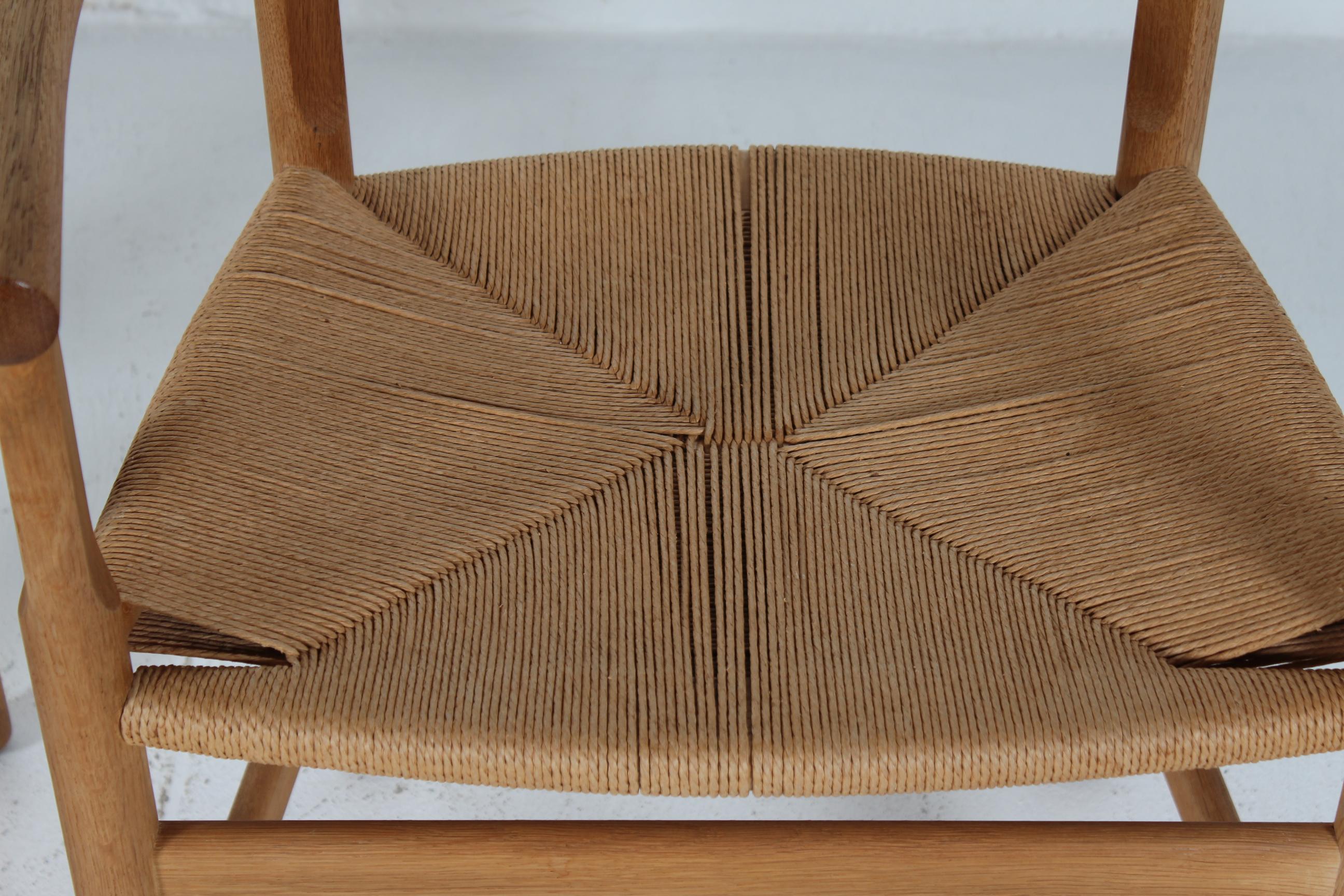 Hans J. Wegner Pareja de sillones PP 62 de roble macizo de PP Møbler en Dinamarca Década de 1990 en venta 1