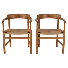 Hans J Wegner Paire de fauteuils PP 62 en Oak massif par PP Møbler au Danemark années 1990