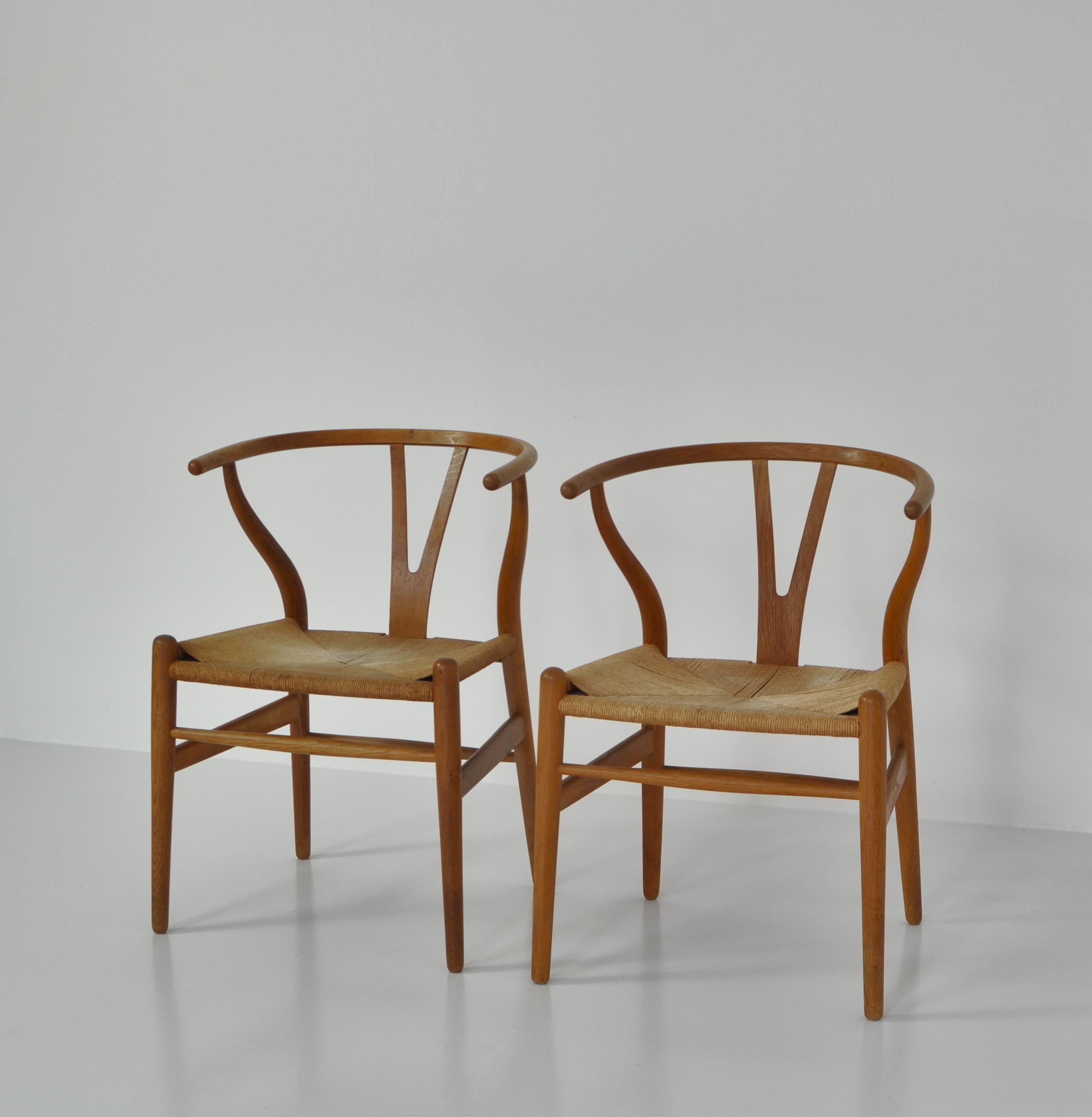 Hans J. Wegner Pair of Early Stamped Carl Hansen & Sons Wishbone Chairs, 1950s 3