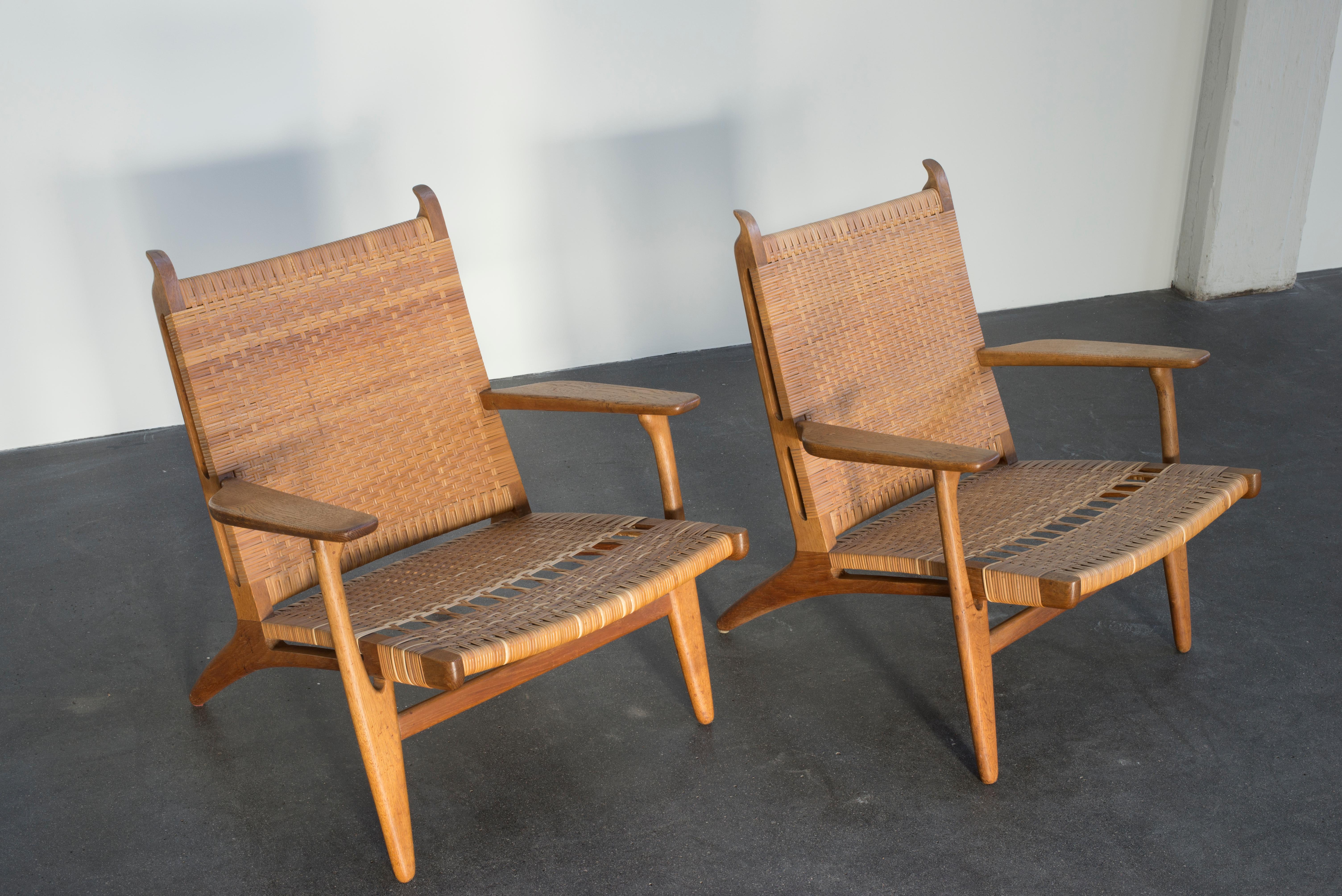 Danois Paire de fauteuils Ch 27 de Hans J. Wegner pour Carl Hansen en vente