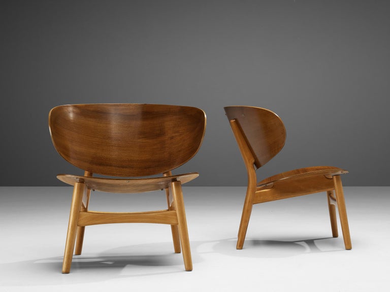 Mid-20th Century Hans J. Wegner Pair of Lounge Chairs in Walnut  For Sale