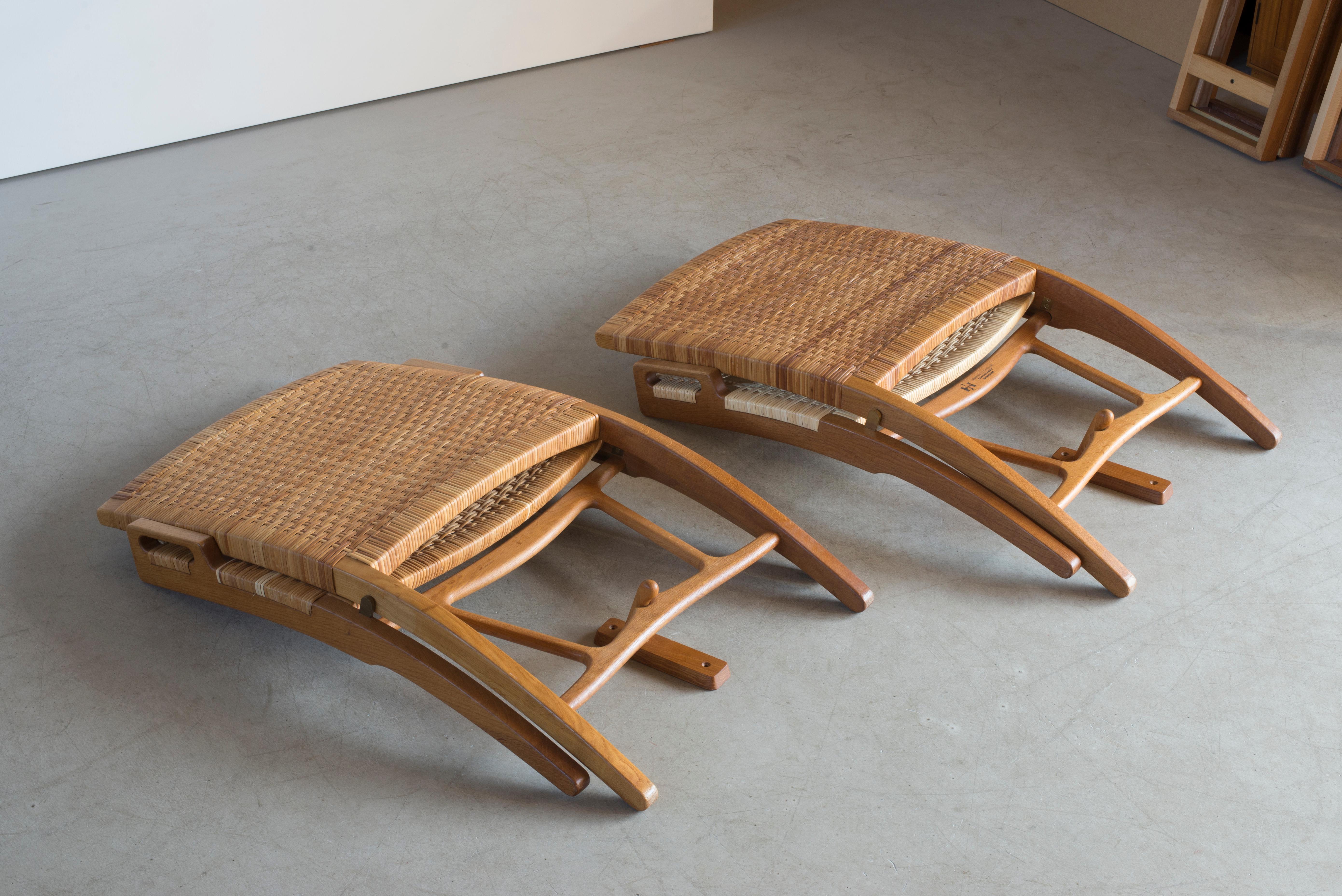 Cane Hans J. Wegner Pair of Folding Chairs for Johannes Hansen For Sale