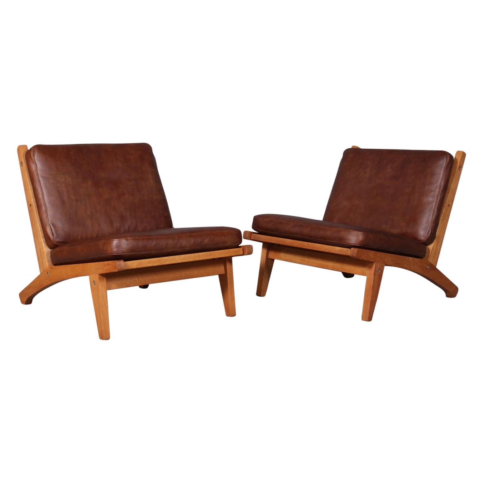 Hans J. Wegner Pair of Lounge Chairs, Model GE-370