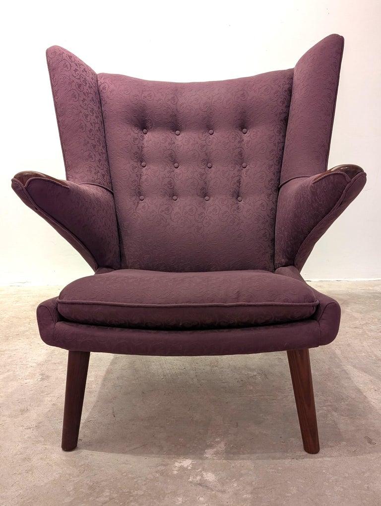 Scandinave moderne Fauteuilapa Bear de Hans J. Wegner, A.P. Volé, Danemark Avec Ottoman en vente