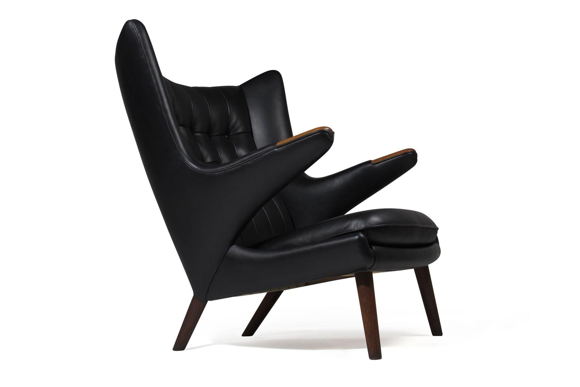 Hans J. Wegner Papa Bear Chair AP 19 & Ottoman AP 29 in Leather For Sale 4