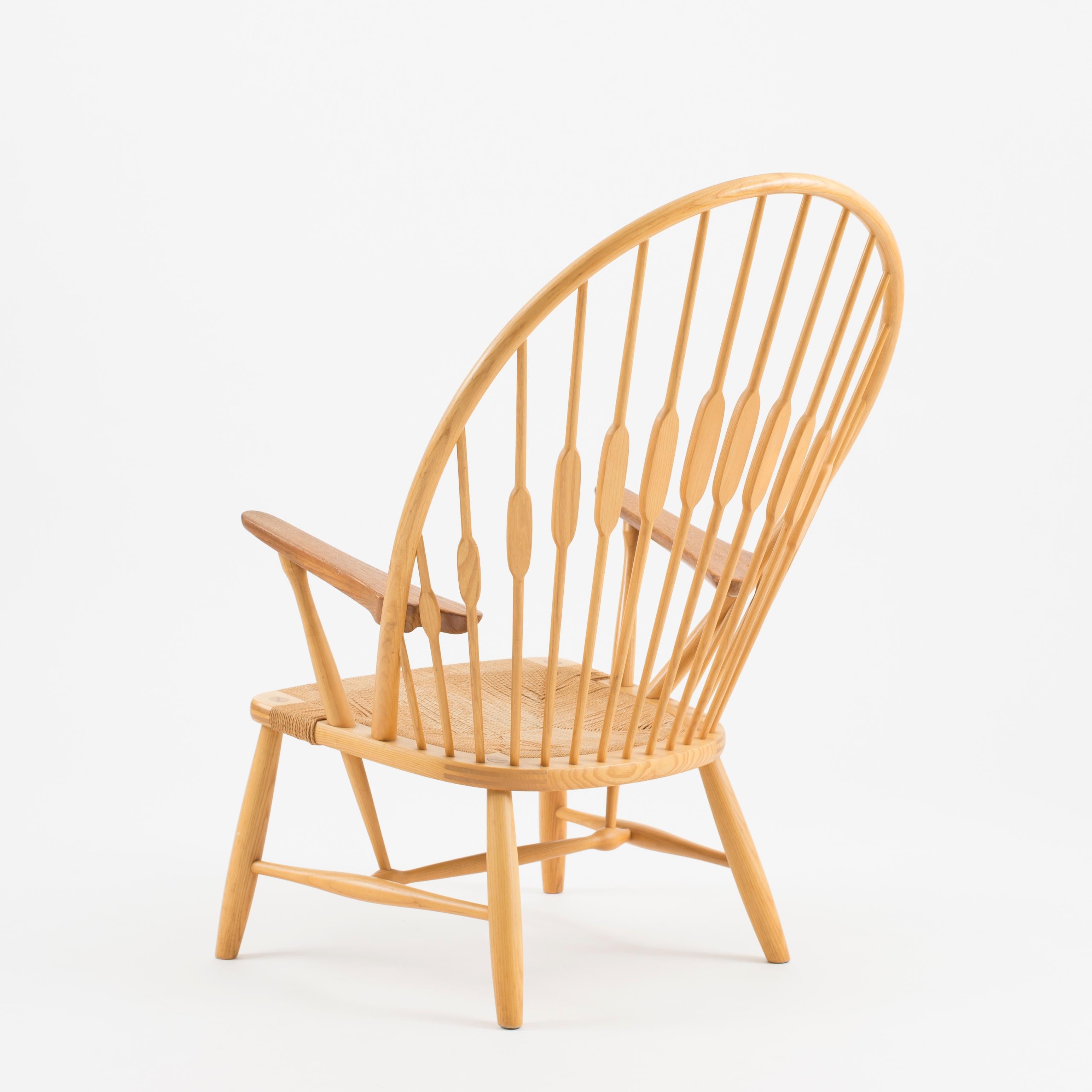 Hans J. Wegner “Peacock Chair” for Johannes Hansen In Good Condition In Copenhagen, DK