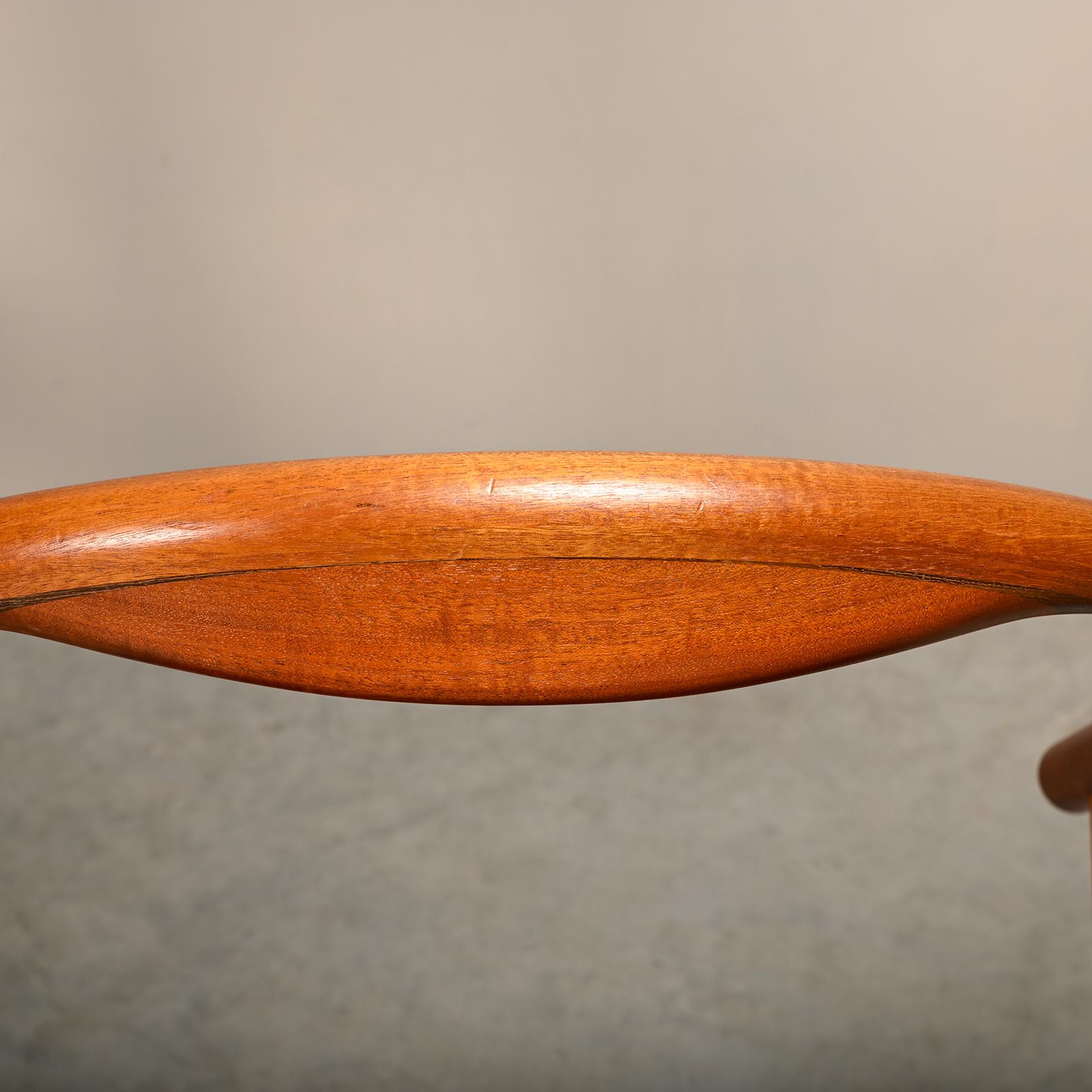 Hans J. Wegner PP203 Esszimmerstühle in Mahagoni und rotem Leder für PP Møbler im Angebot 11
