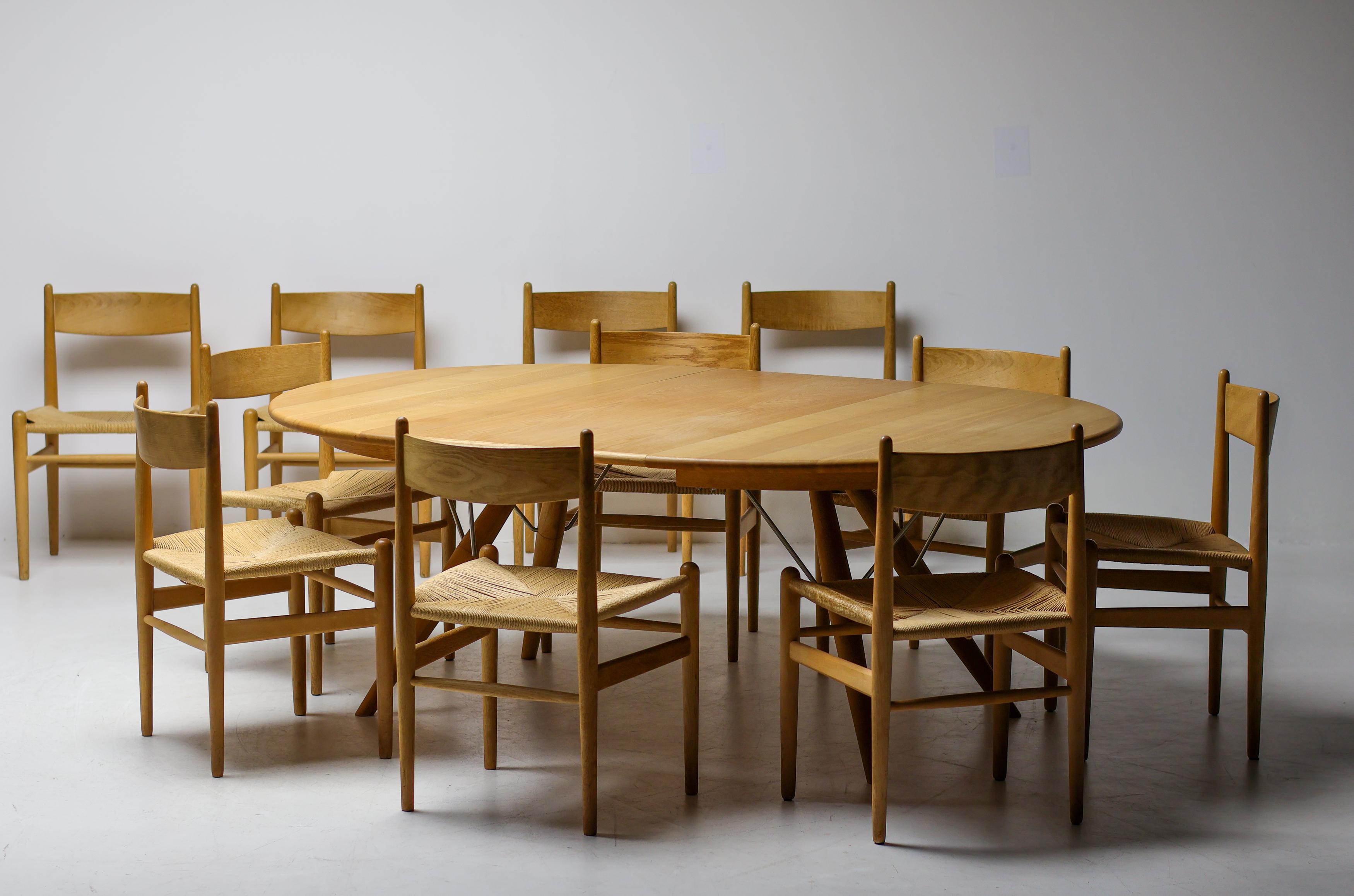 Hans J. Wegner PP75 Dining Table in Oak with Eleven Oak CH36 Dining Chairs For Sale 13