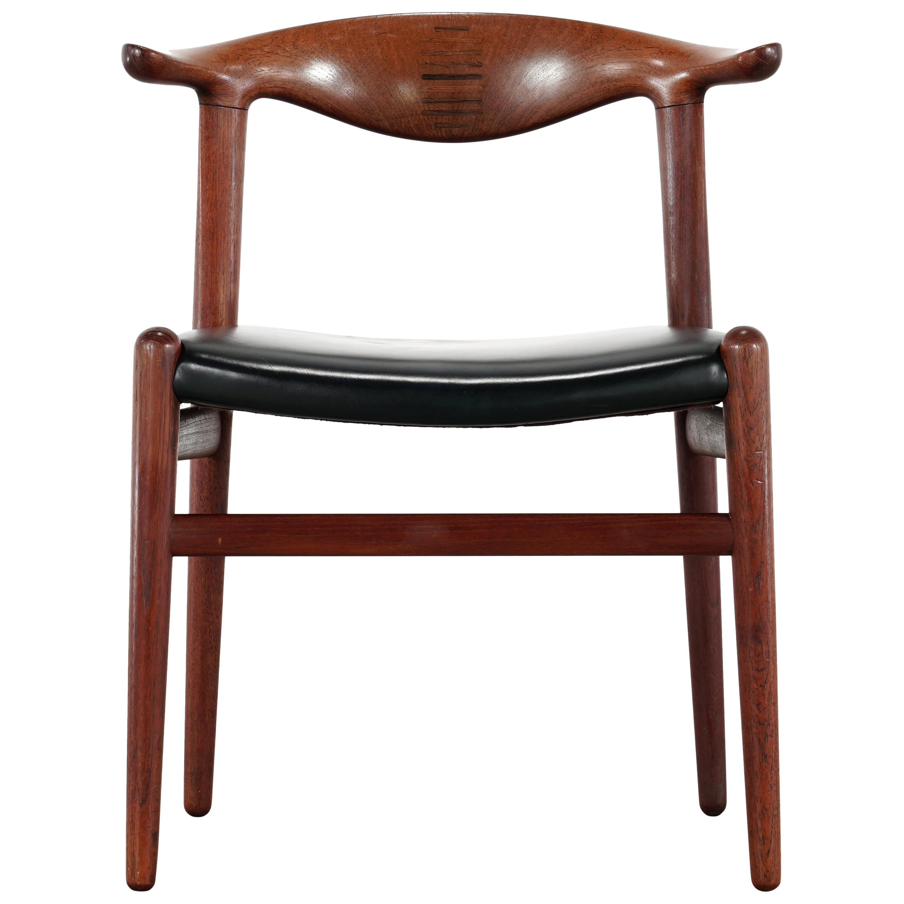 Hans J. Wegner Rare Cowhorn Chair in Teak, 1952 for Johannes Hansen, Denmark