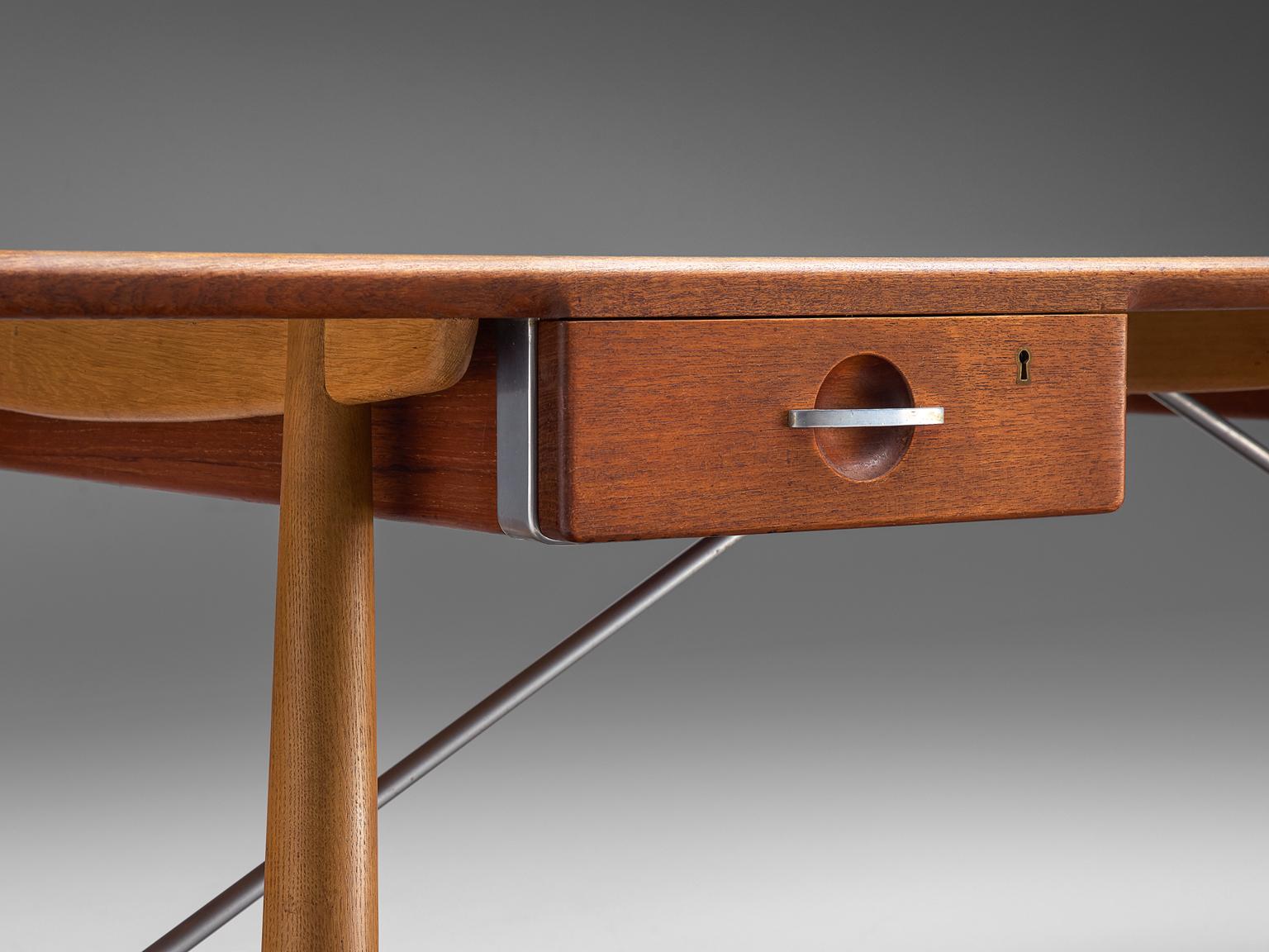 Scandinavian Modern Hans J. Wegner Rare 'JH571' Desk in Oak