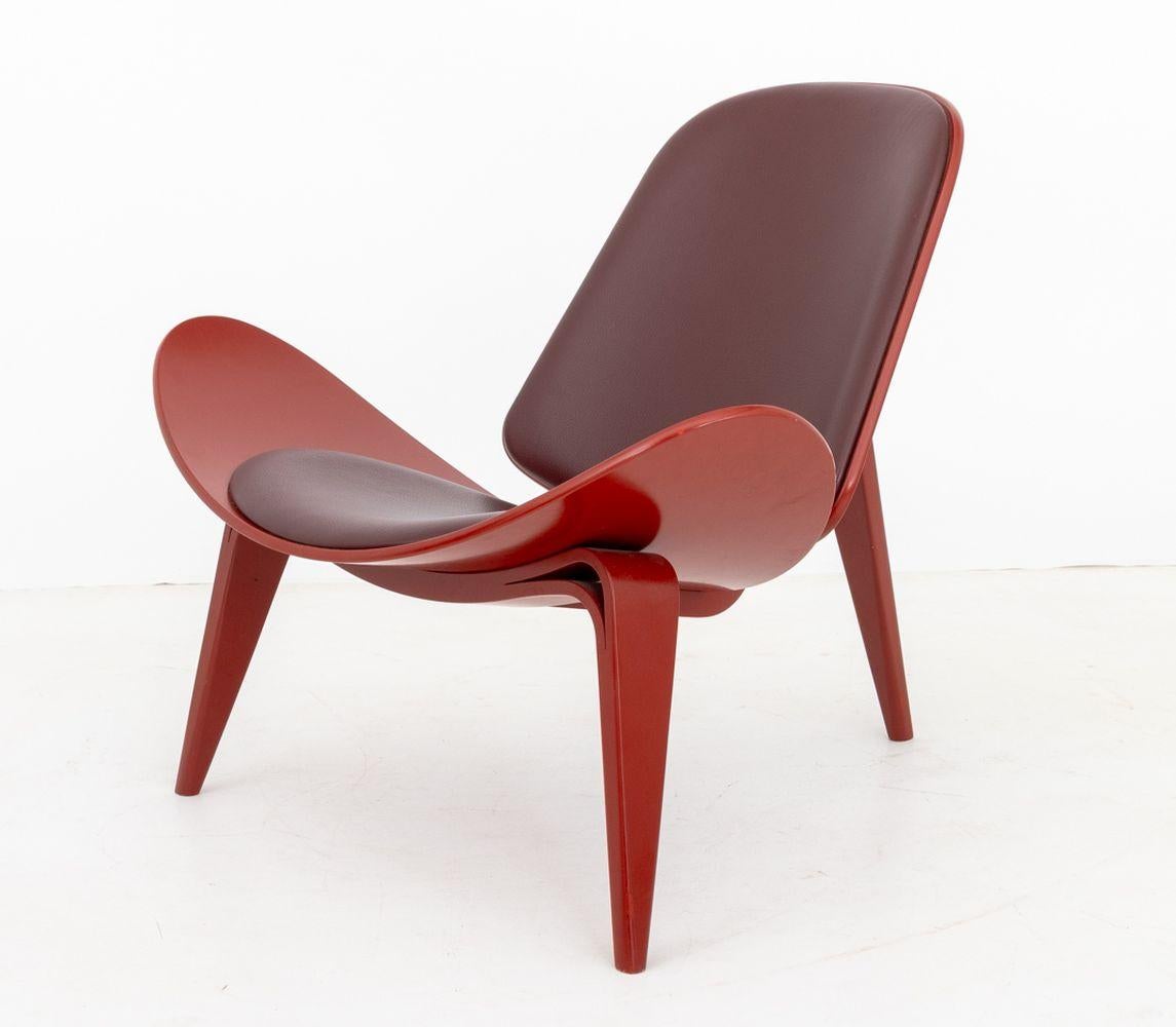 Sedie da salotto a conchiglia Hans J. Wegner rosse CH07, coppia in vendita 1