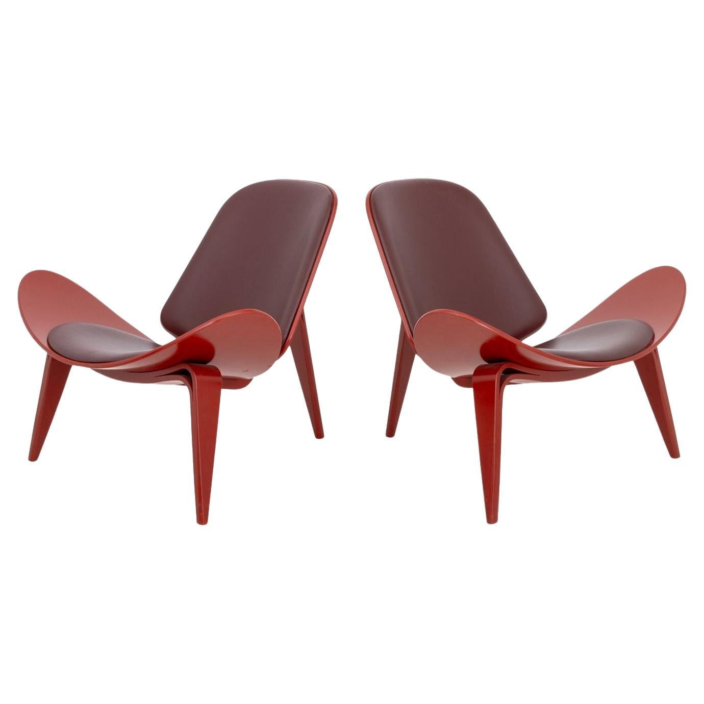 Hans J. Wegner Red CH07 Shell Lounge Chairs, Pair