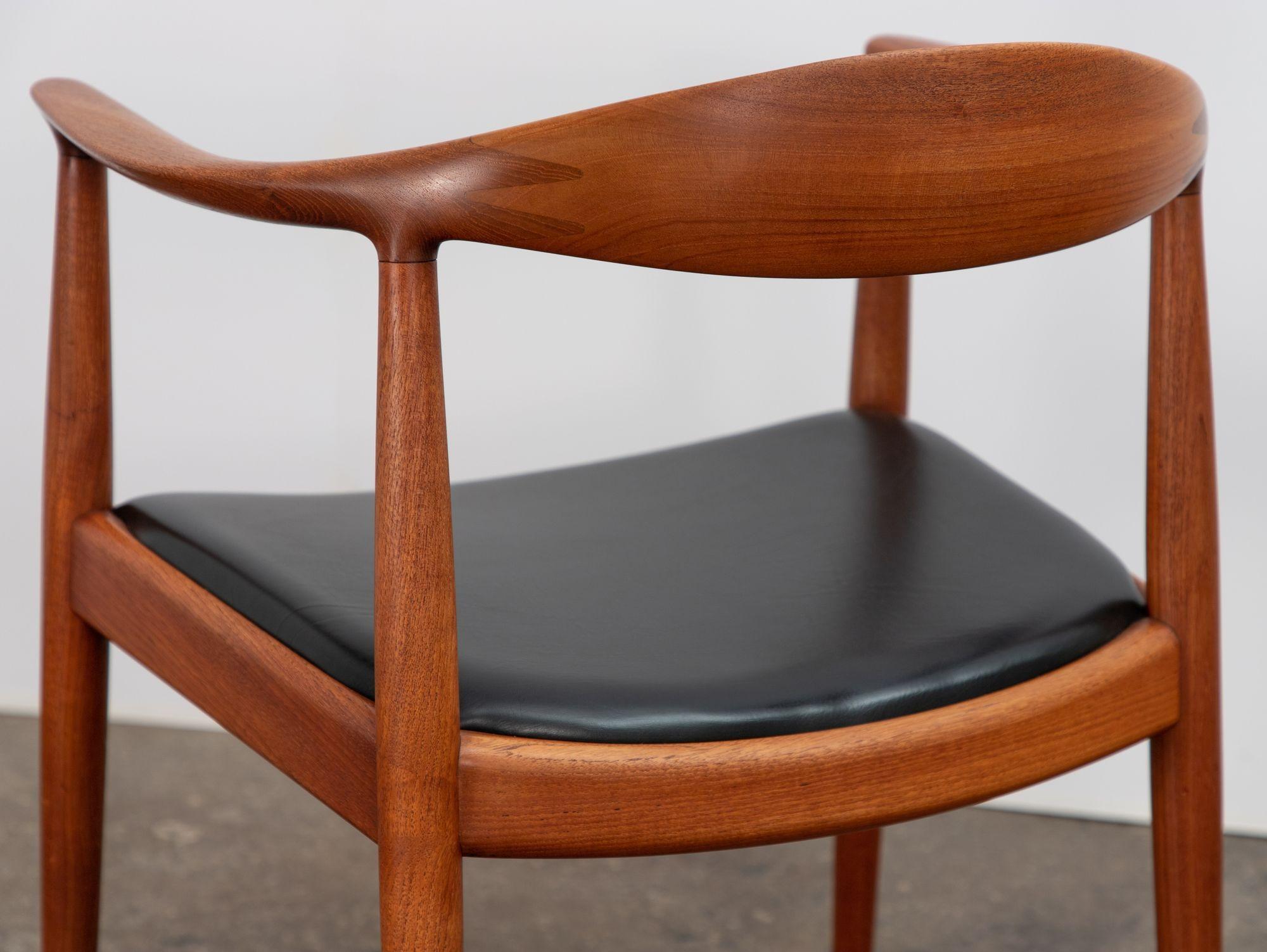 Hans J. Wegner Runder Stuhl im Angebot 4