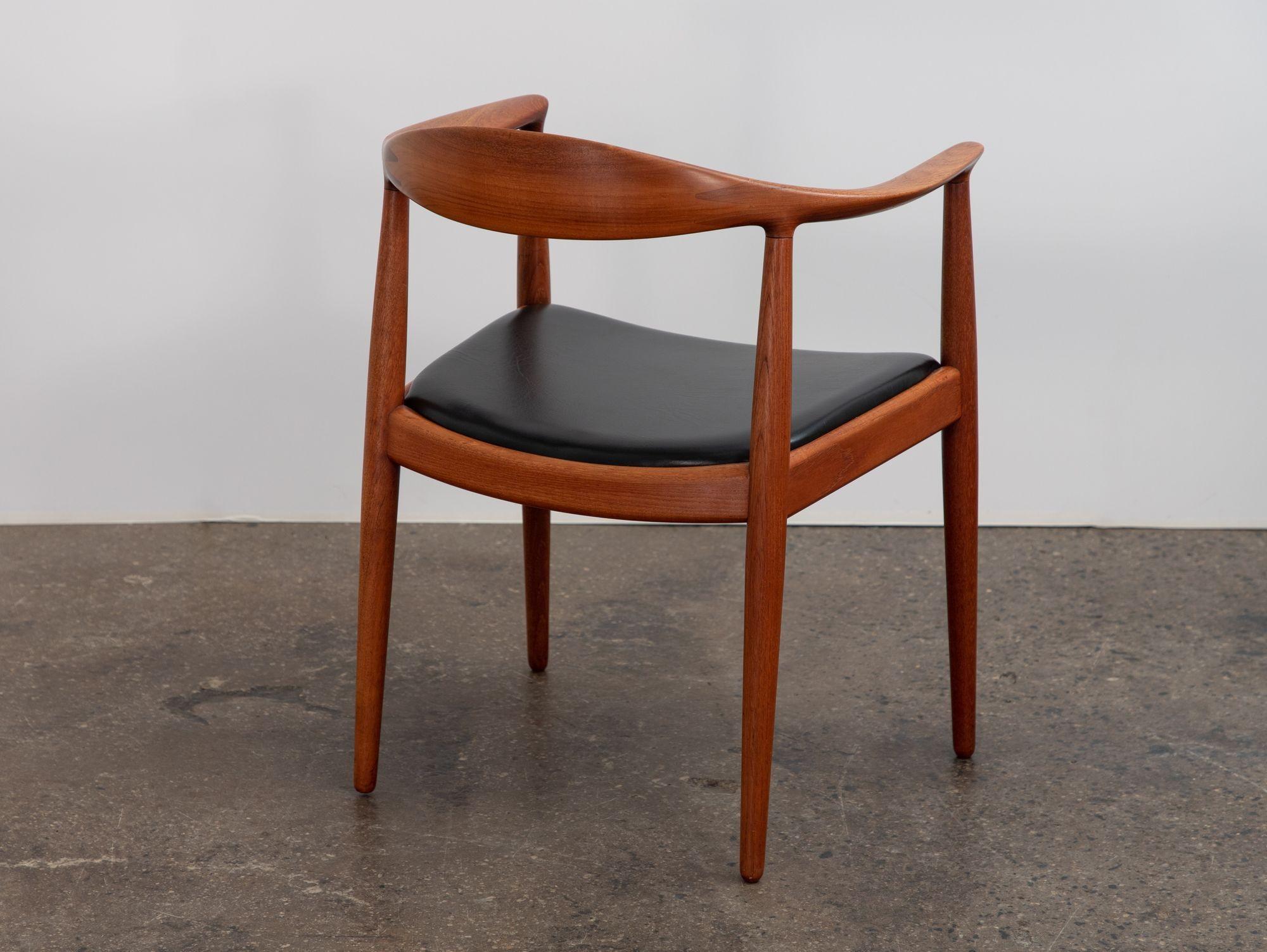 hans wegner round chair