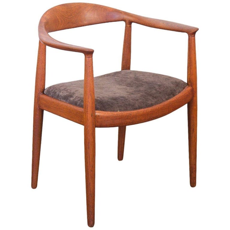 Hans J Wegner Round Chair For Sale