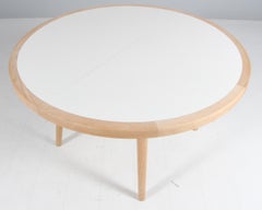 Hans J. Wegner, Tavolo da pranzo rotondo