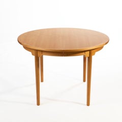 Hans J. Wegner Round Dining Table PP76 “China Table” in Cherrywood