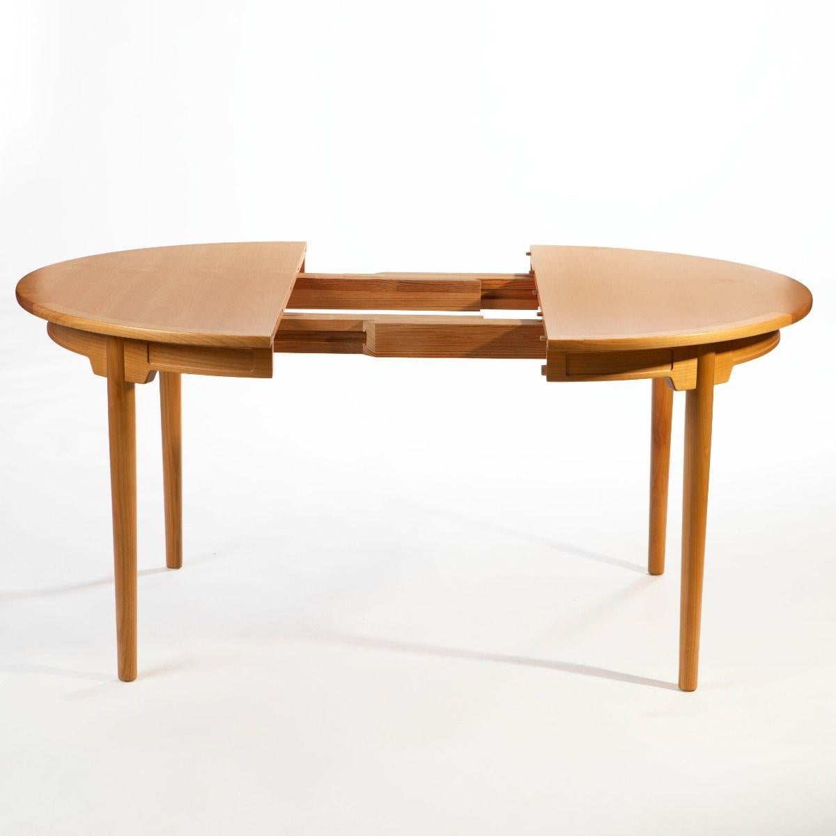 Danois Table de salle à manger ronde PP76 en merisier de Hans J. Wegner en vente