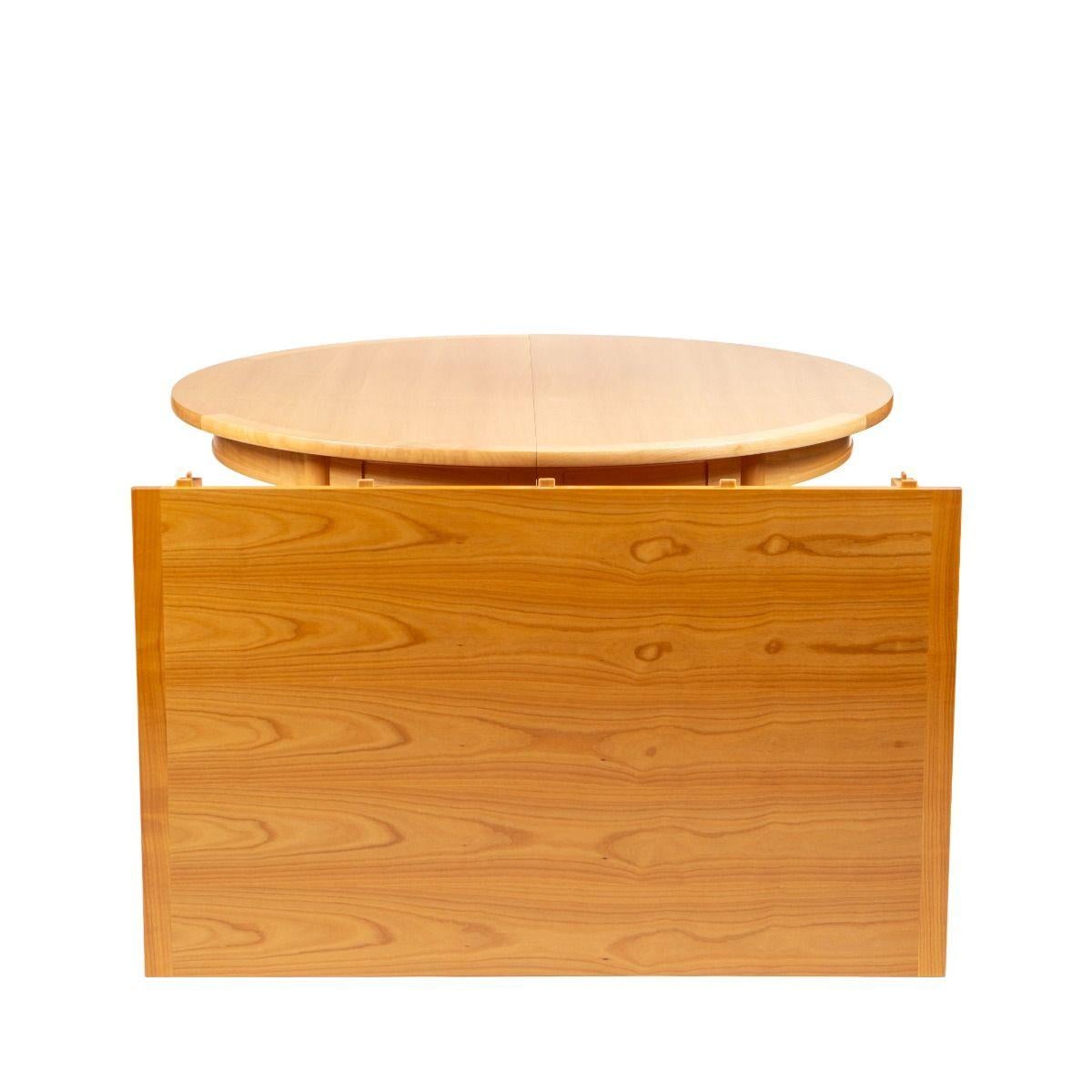 Moderne Table de salle à manger ronde PP76 en merisier de Hans J. Wegner en vente