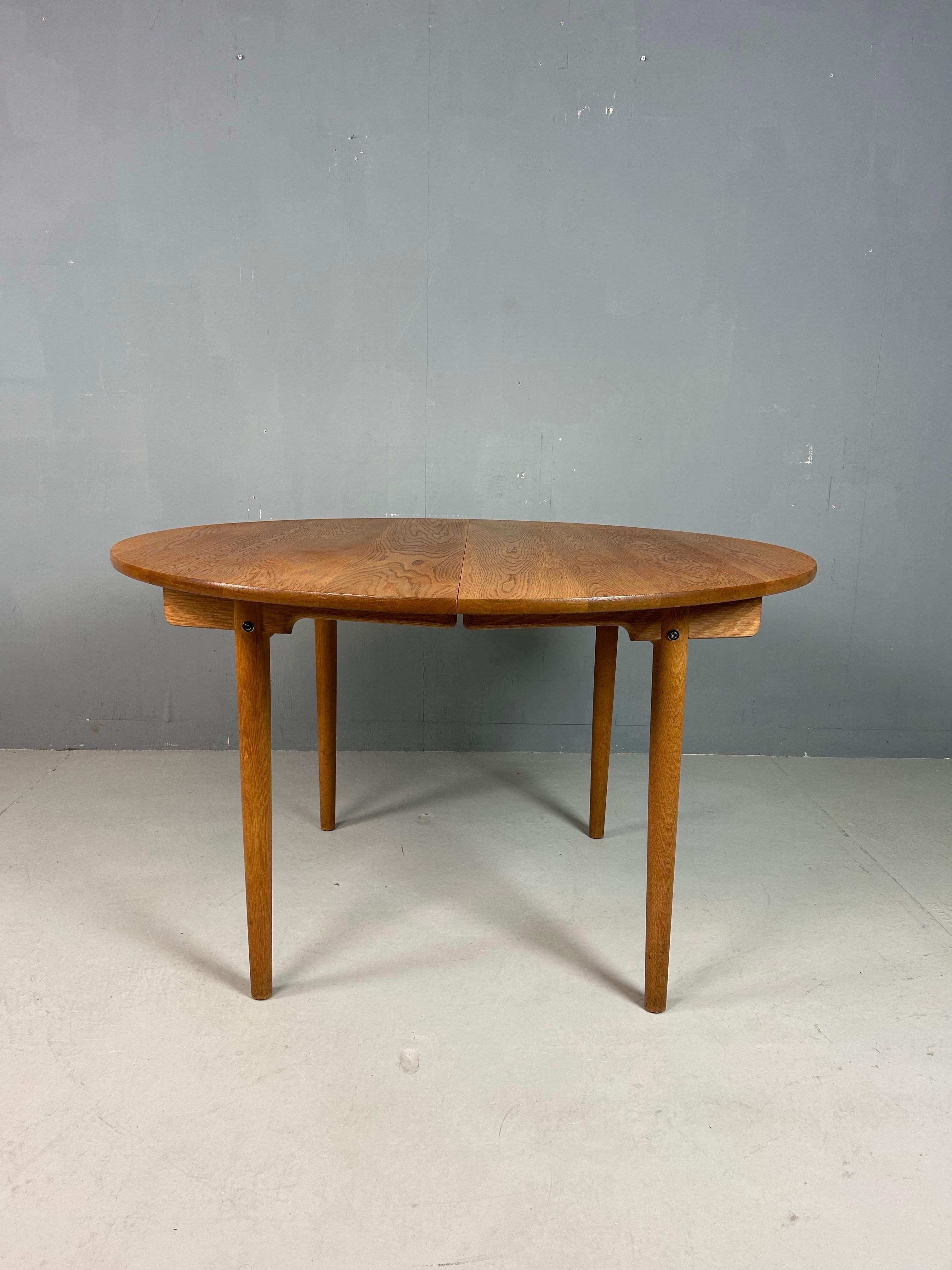 Hans J. Wegner Round PP70 Extendable Dining Table for Andreas Tuck, Denmark 1970 For Sale