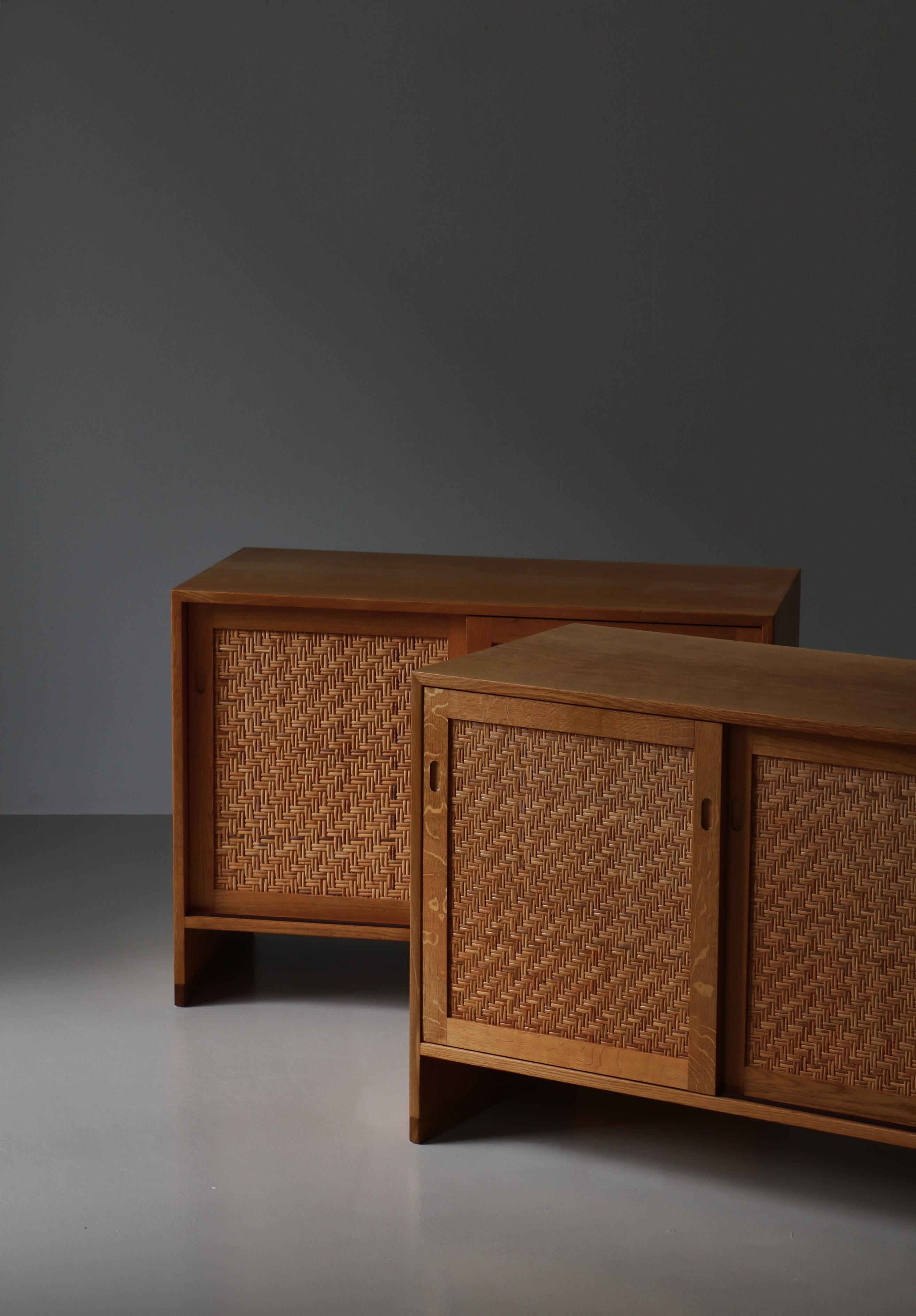 Mobiletto basso Hans J. Wegner 