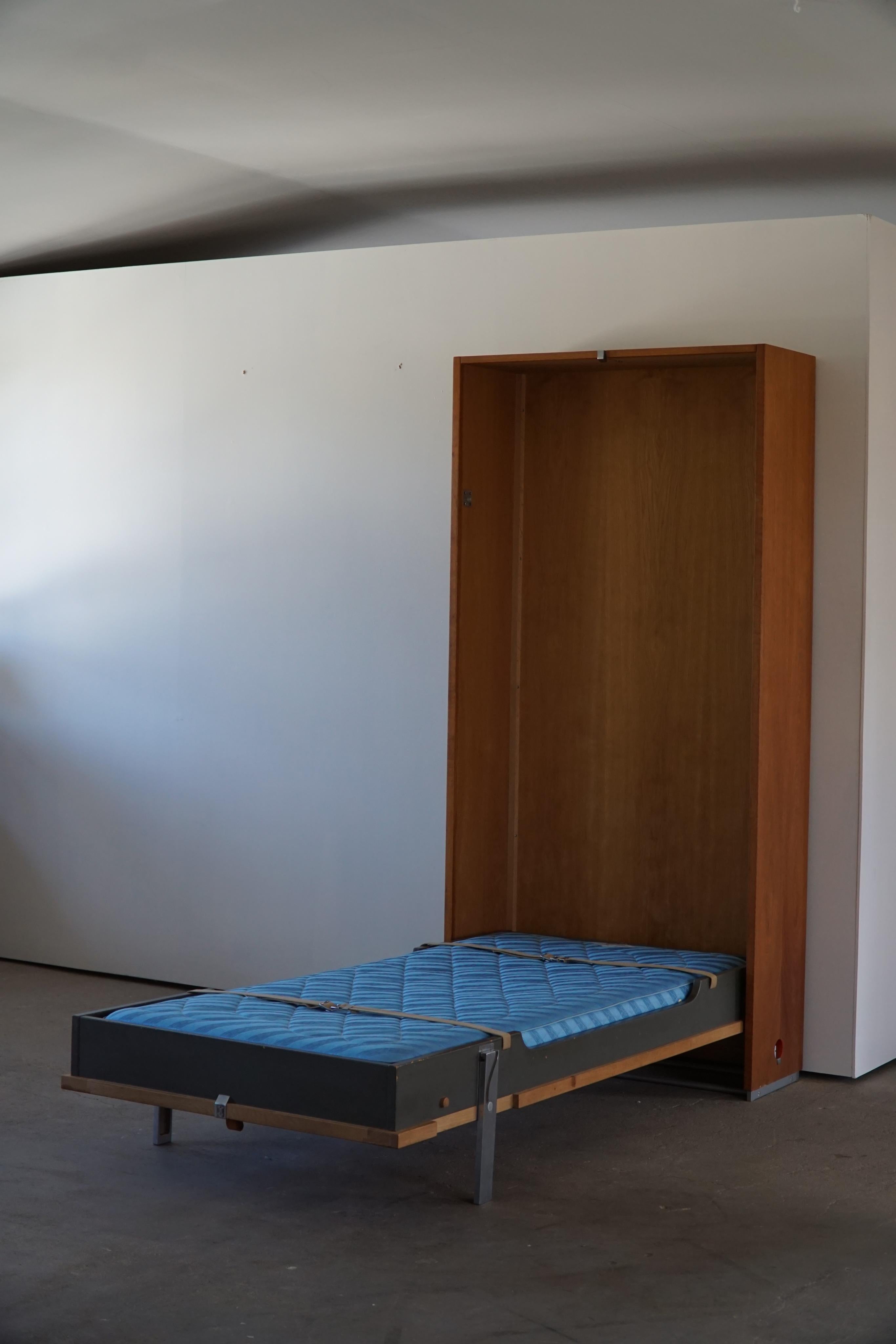 Hans J. Wegner, Ry100 Murphy Bed in Oak & Cane, Danish Mid-Century Modern, 1950 5