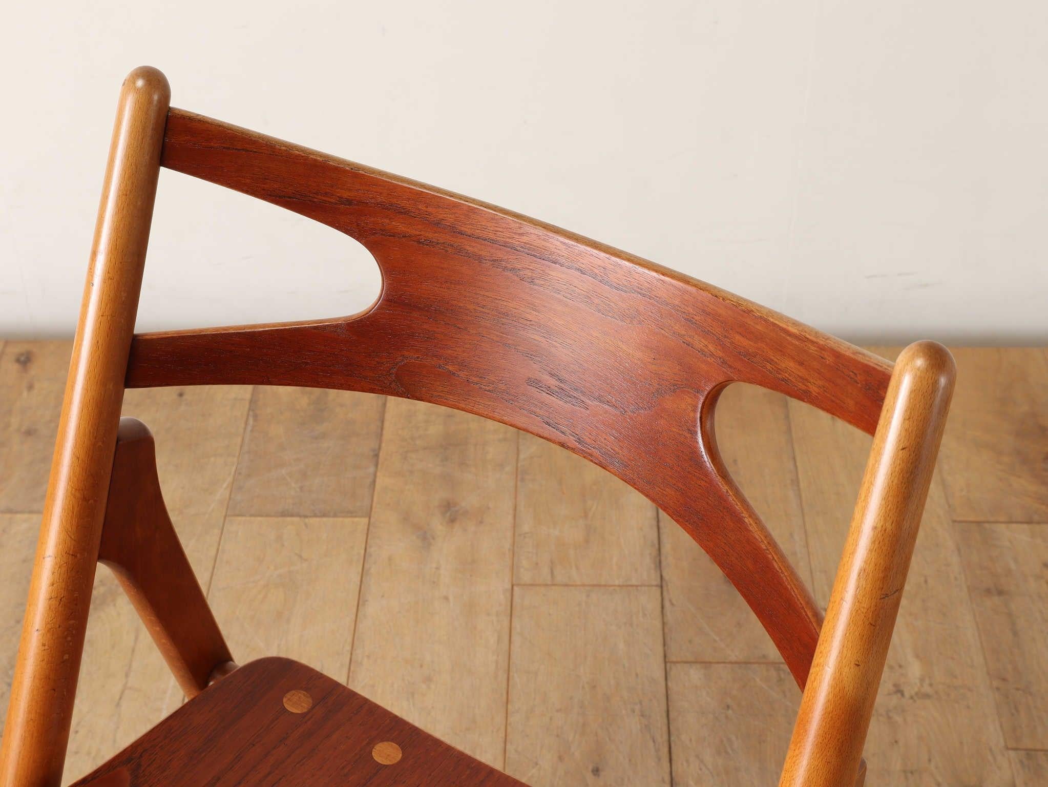 Hans J. Wegner, 'Sawbuck' CH29 chairs, teak and oak, Denmark 1950s In Good Condition In Shibuya-ku, 13