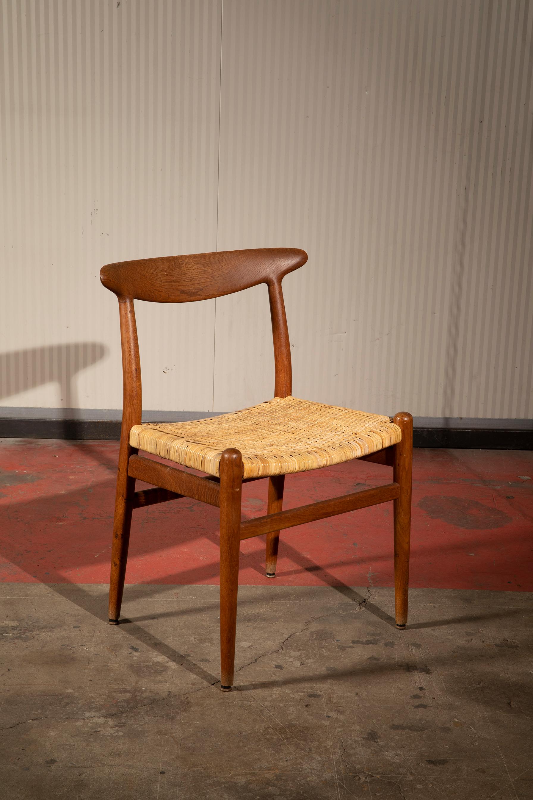 Mid-Century moderno Hans J Wegner, set di 6 sedie in canna d’india, anni 60 in vendita