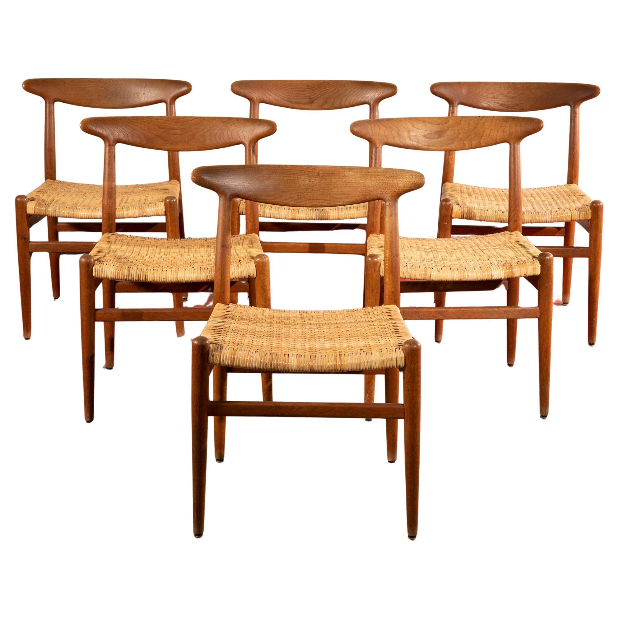 Hans J Wegner, set di 6 sedie in canna d’india, anni 60 in vendita
