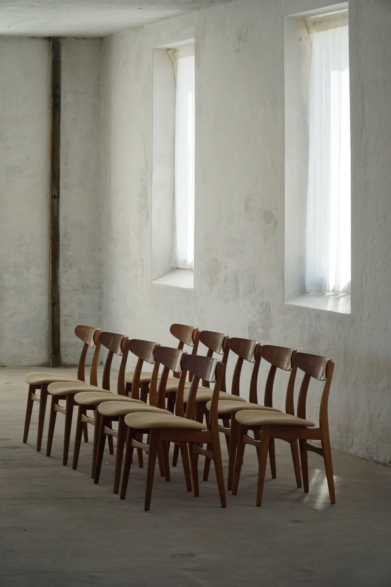 Mid-Century Modern Hans J. Wegner, Set of 10 Chairs in Oak & Hessian, Model CH30, Mid Century, 1954