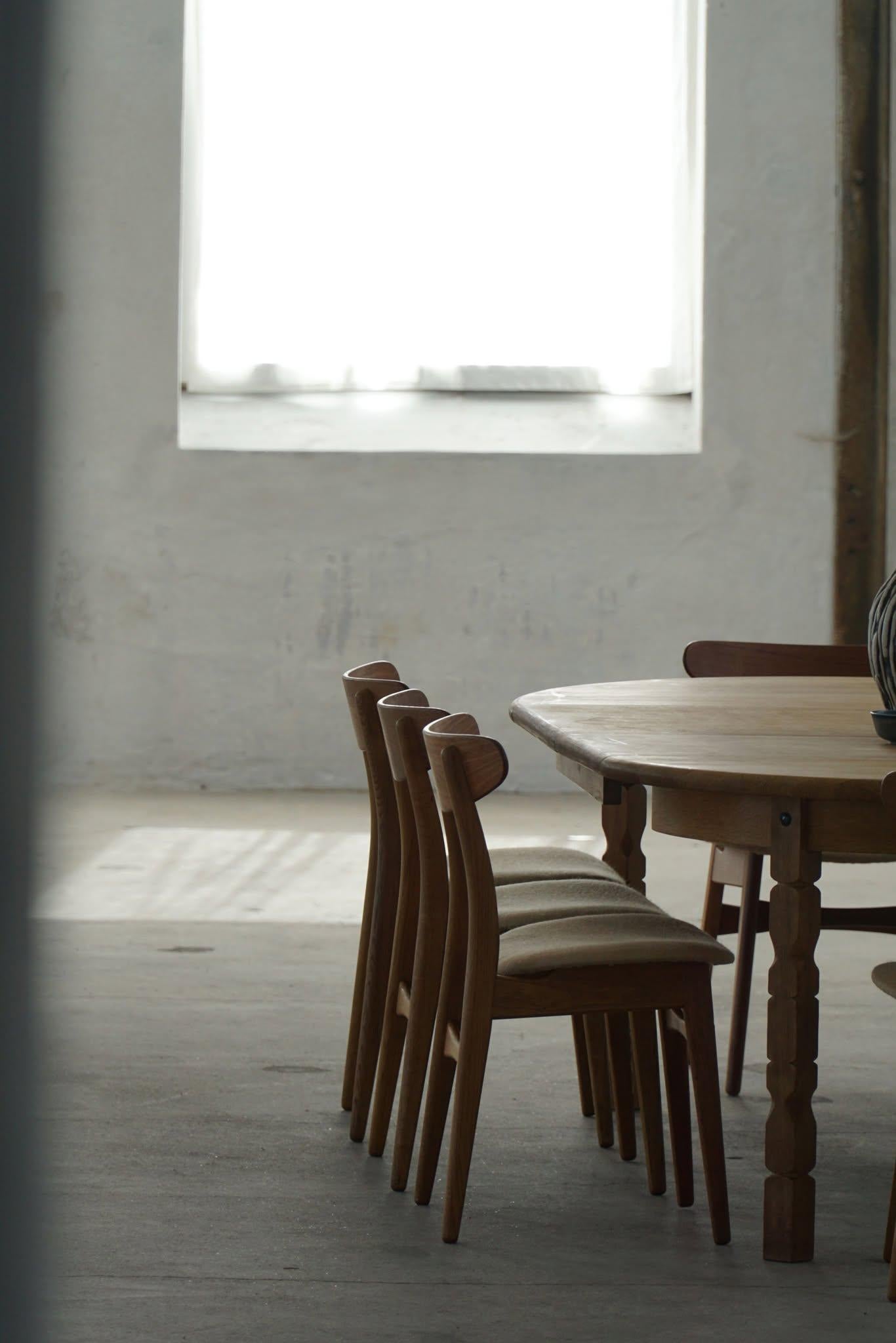 20th Century Hans J. Wegner, Set of 10 Chairs in Oak & Hessian, Model CH30, Mid Century, 1954