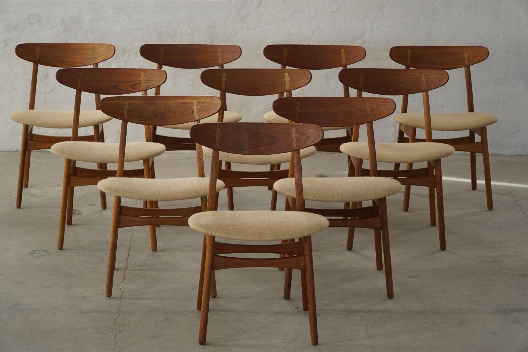 Hans J. Wegner, Set of 10 Chairs in Oak & Hessian, Model CH30, Mid Century, 1954 1