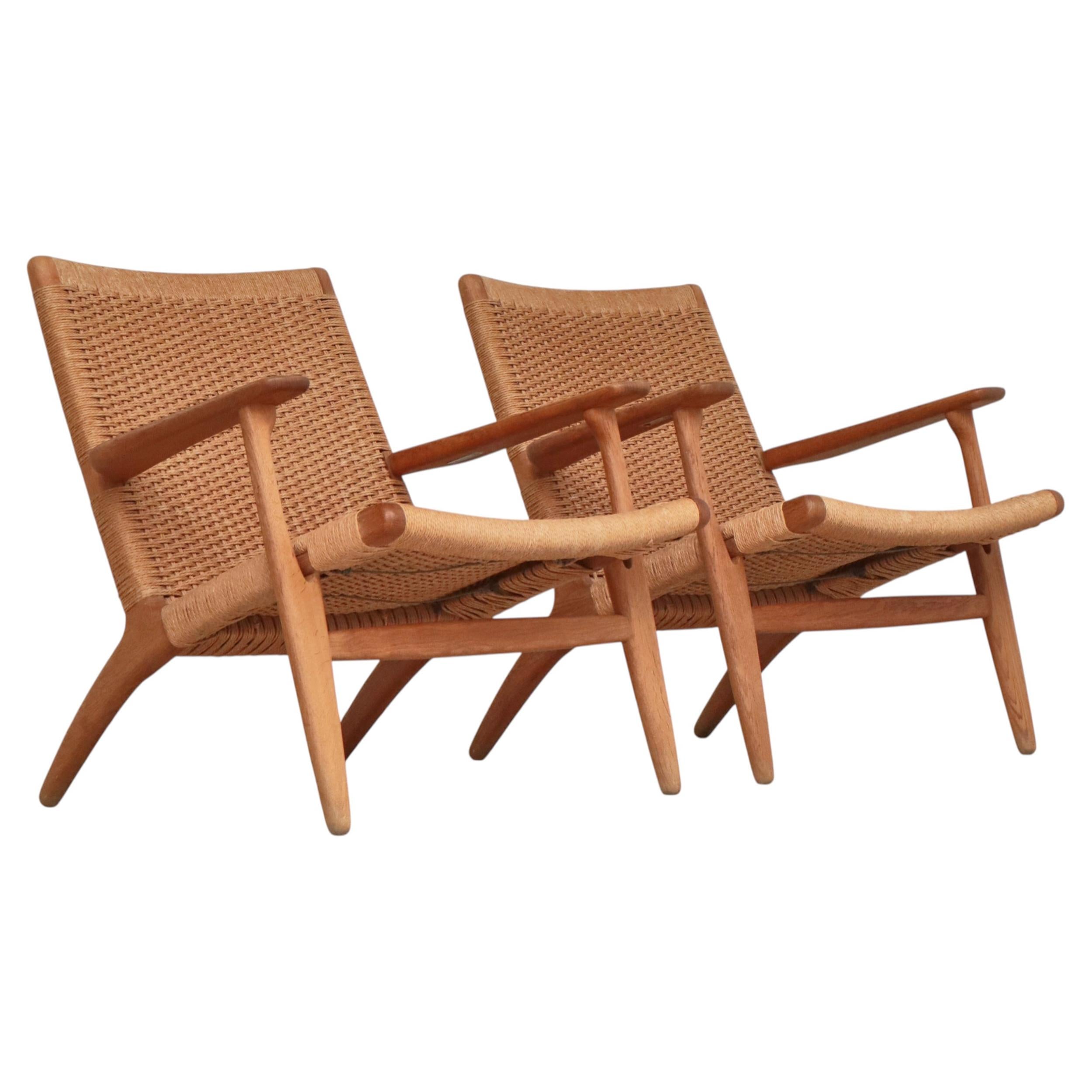 Hans J. Wegner Satz Early Edition CH25 Lounge Chairs in Eiche & Papierkordel, 1960er Jahre