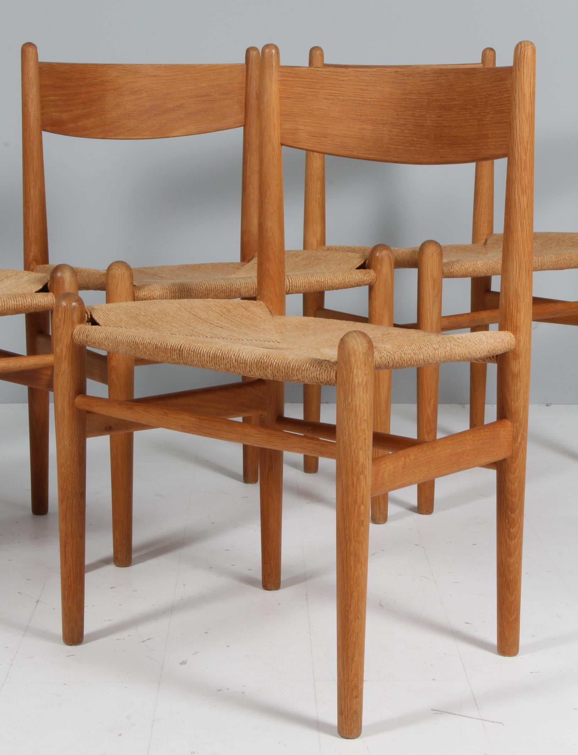 Hans J. Wegner set of four Ch36 Dining Chairs, 1970s, Soap Treated oak In Good Condition In Esbjerg, DK