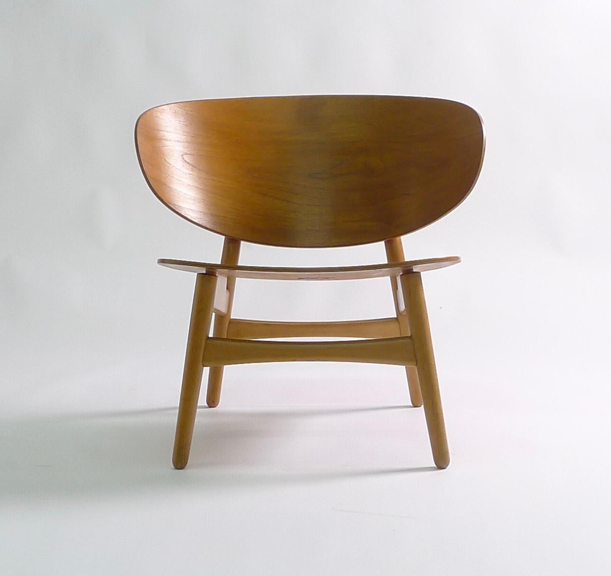 Danish Hans J Wegner Shell Chair, Model Fh1936, Made by Fritz Hansen, Design, 1948