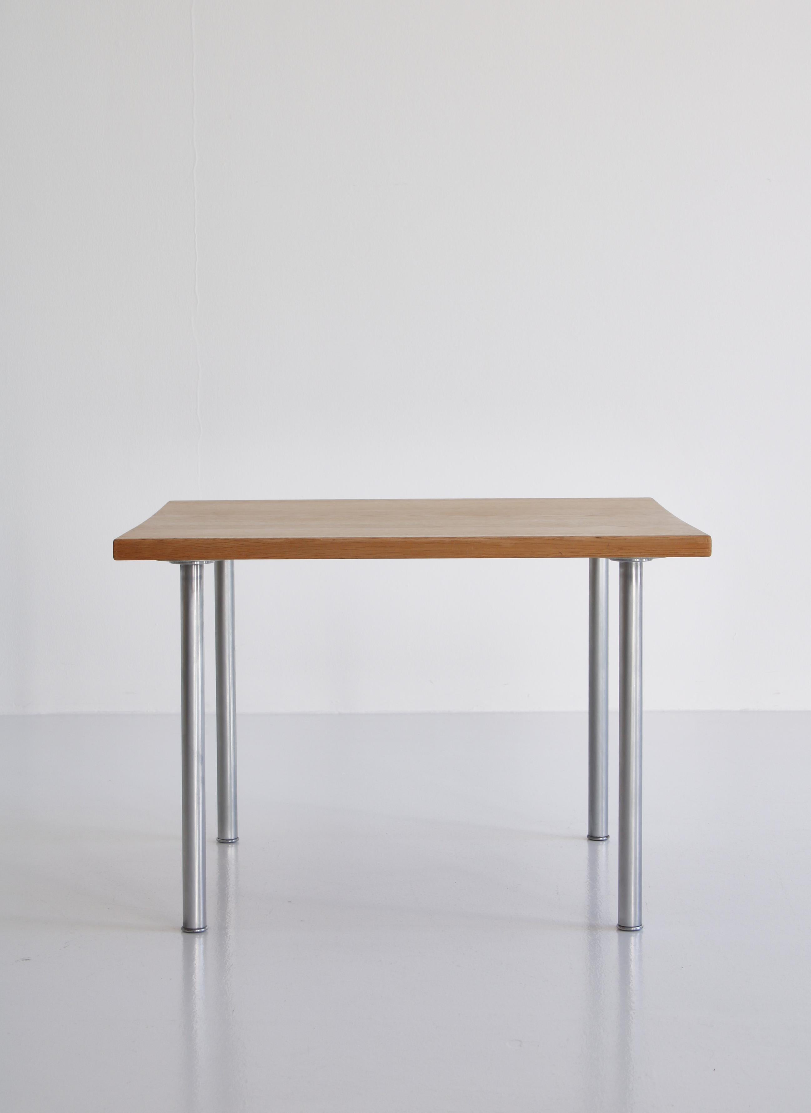 Scandinavian Modern Hans J. Wegner Side Table Model 