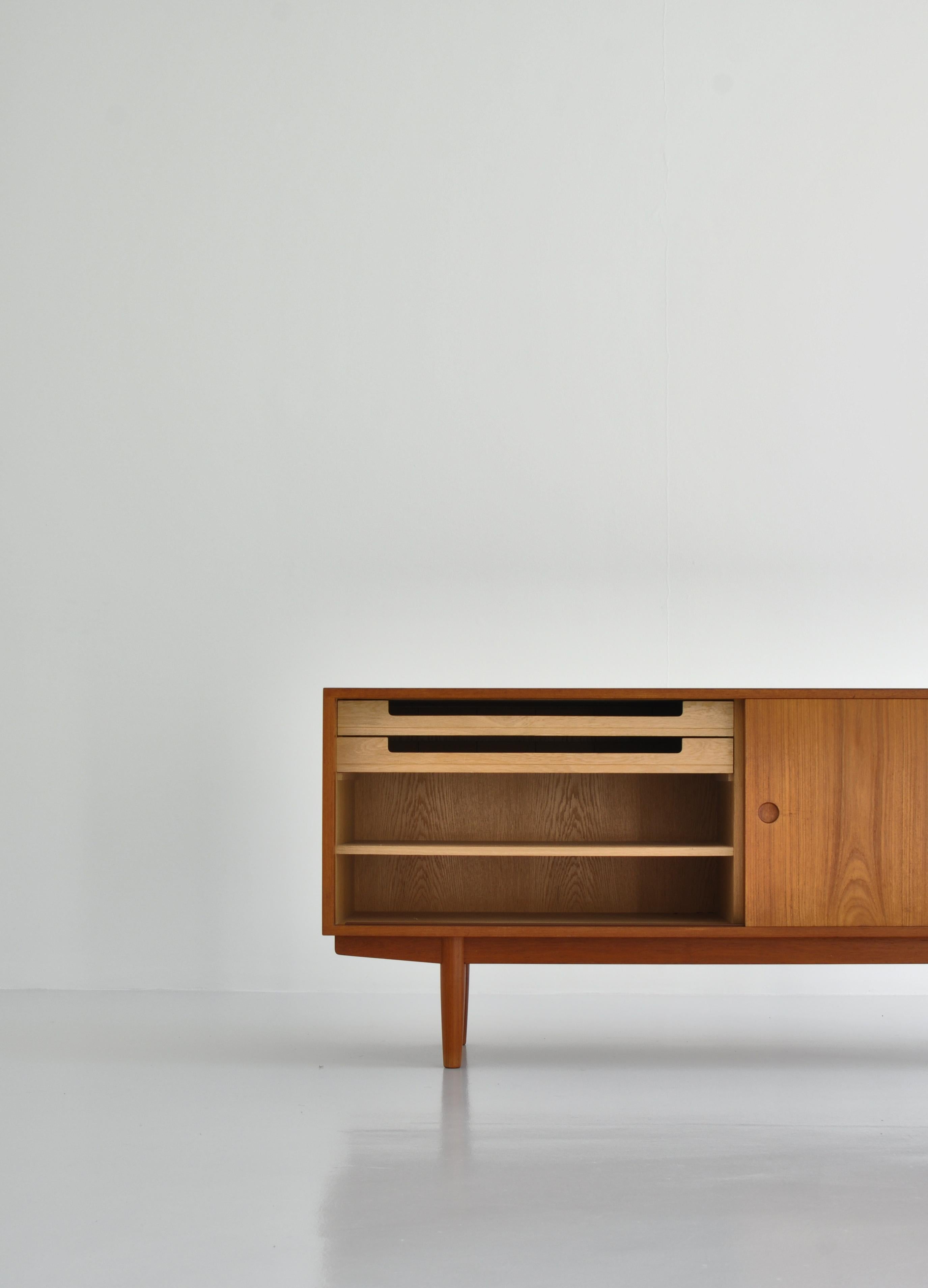 Mid-20th Century Hans J. Wegner Sideboard in Teakwood made at Cabinetmaker Johannes Hansen, 1960s