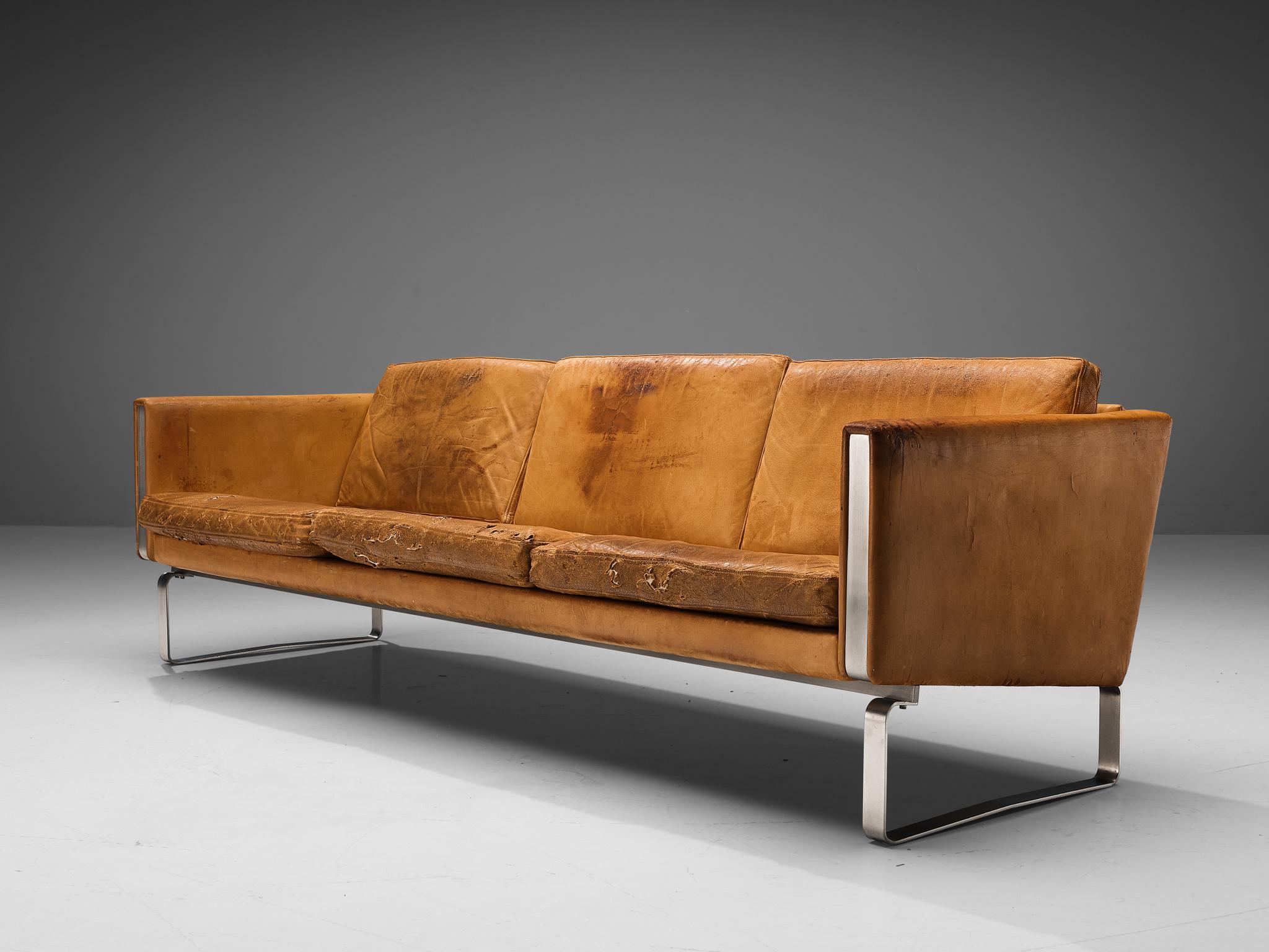 Hans J. Wegner Sofa in Cognac Leather In Good Condition In Waalwijk, NL