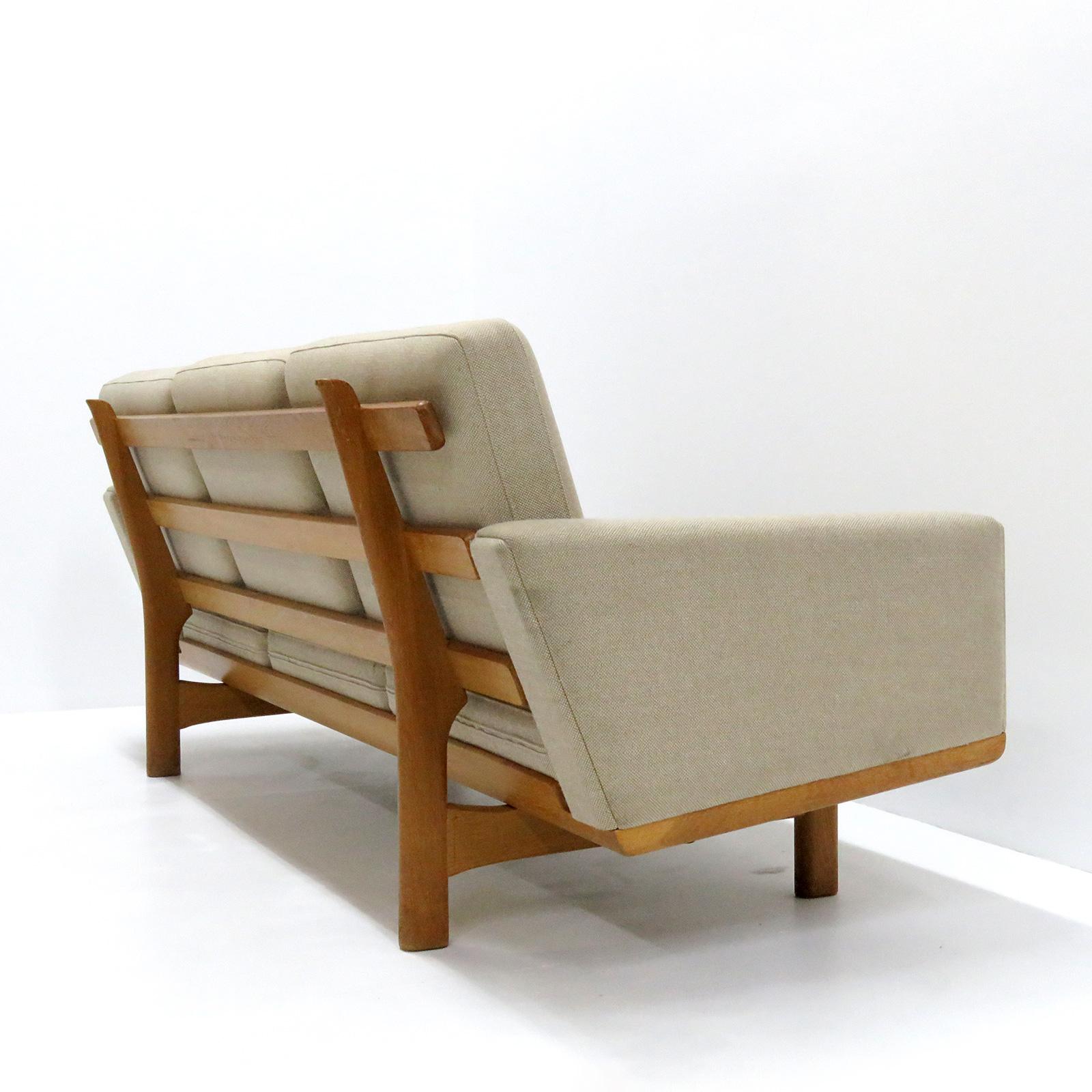 Mid-20th Century Hans J. Wegner Sofa Model GE-236/3