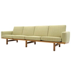 Hans J. Wegner Sofa Model GE-236/4