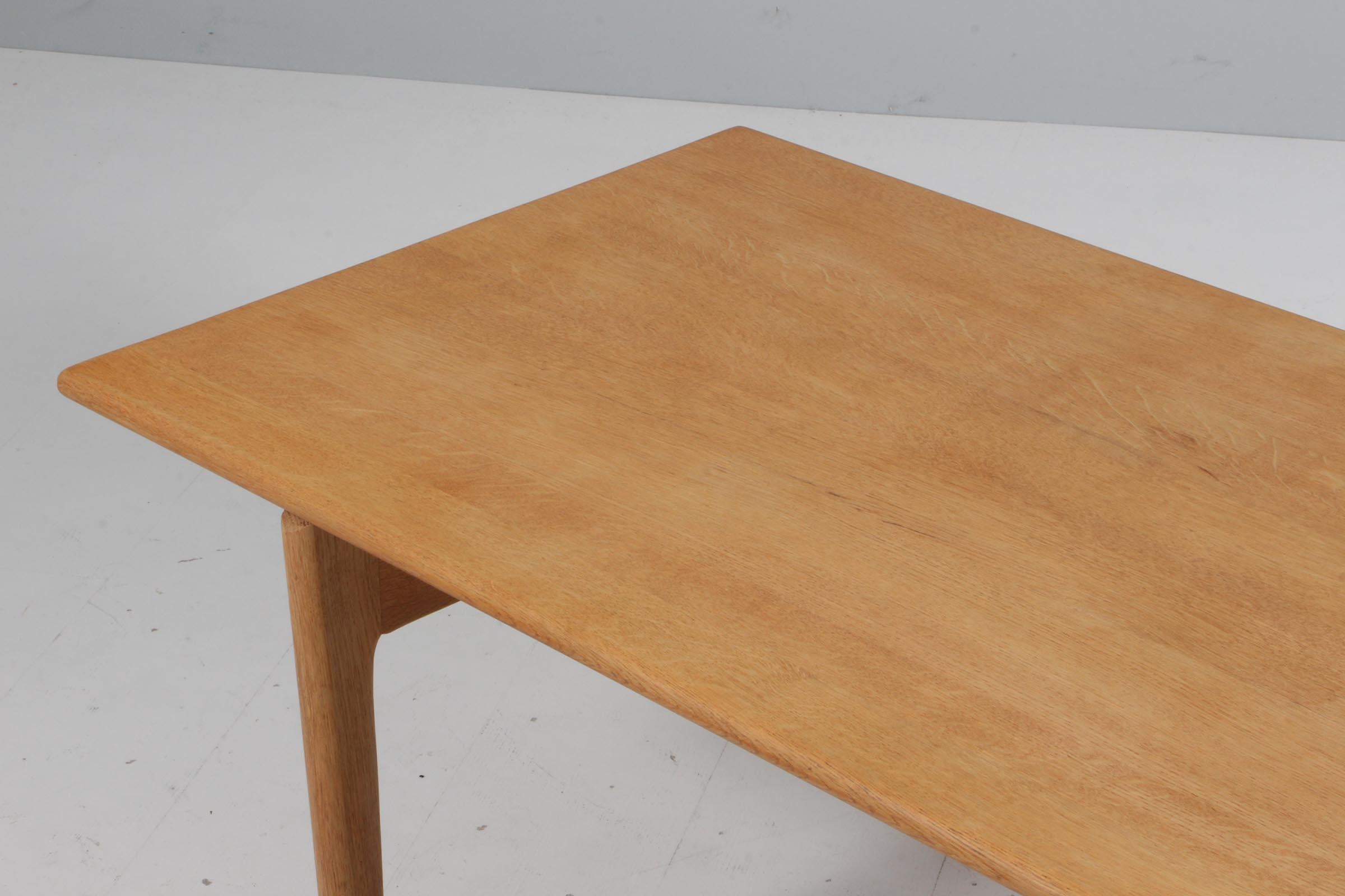 Scandinavian Modern Hans J. Wegner Sofa Table, Model AT15, Solid Oak, Andreas Tuck