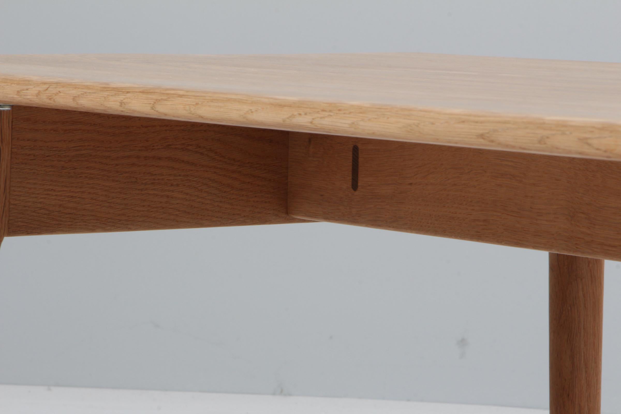 Hans J. Wegner Sofa Table, Model AT15, Solid Oak, Andreas Tuck In Excellent Condition For Sale In Esbjerg, DK