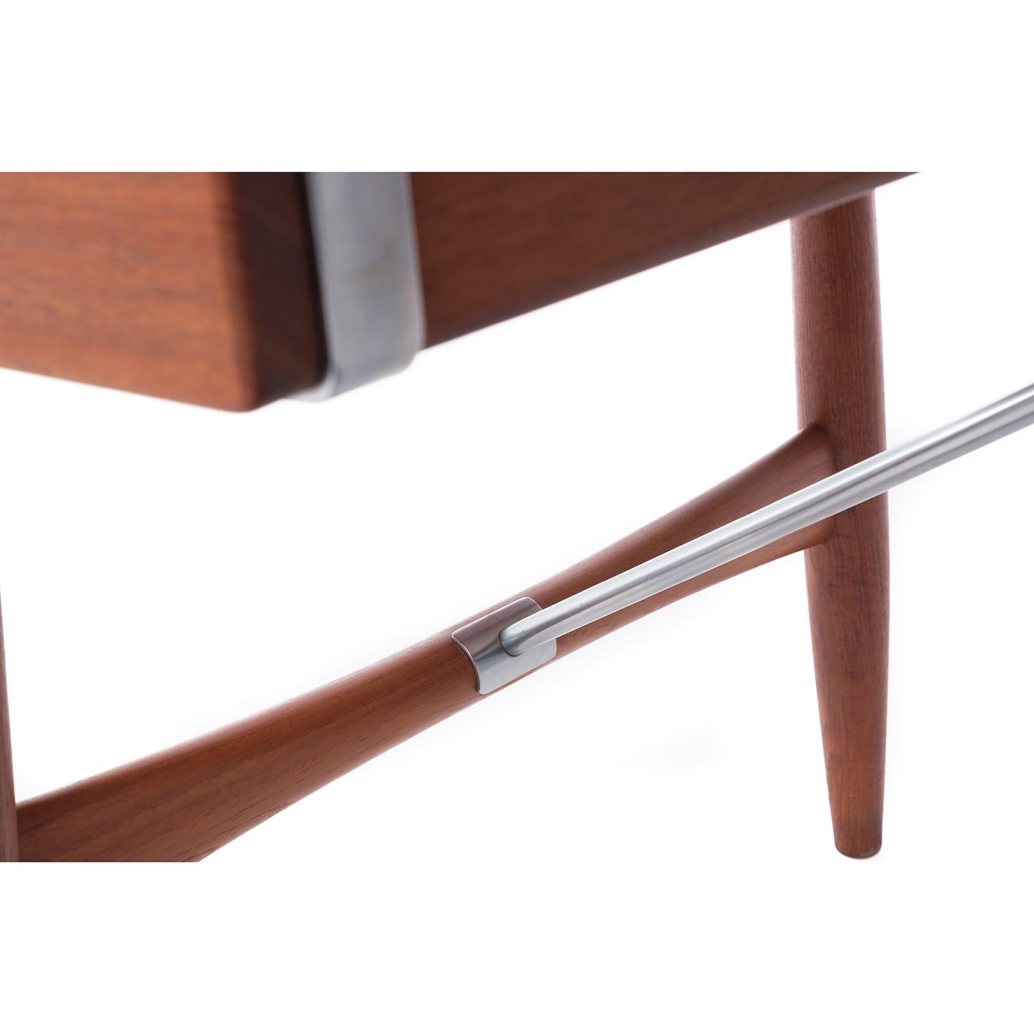 Hans J Wegner Solid Teak Architect's Desk Model 571 For Sale 3