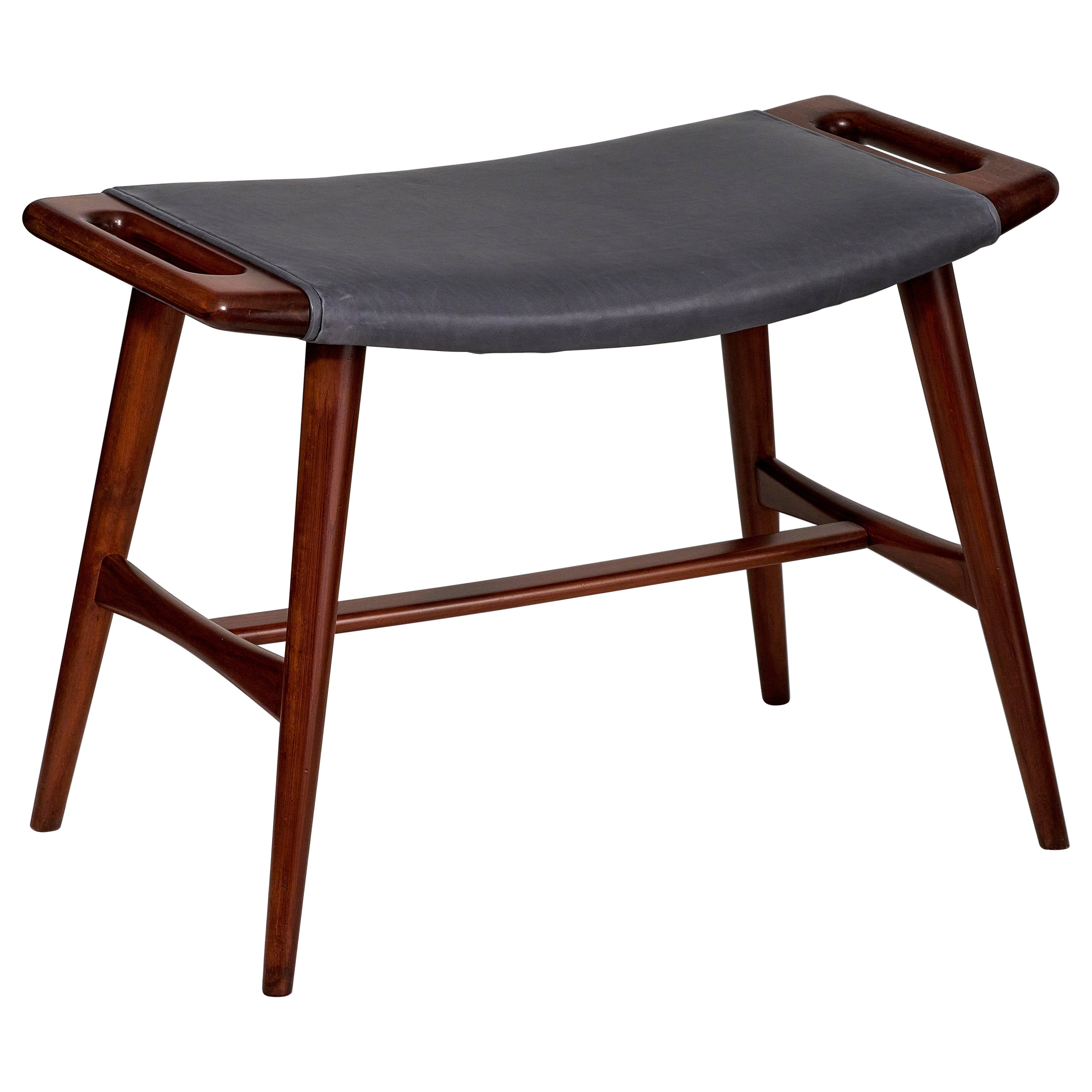 Hans J Wegner Stool in Stained Beech and Aniline Leather For Sale