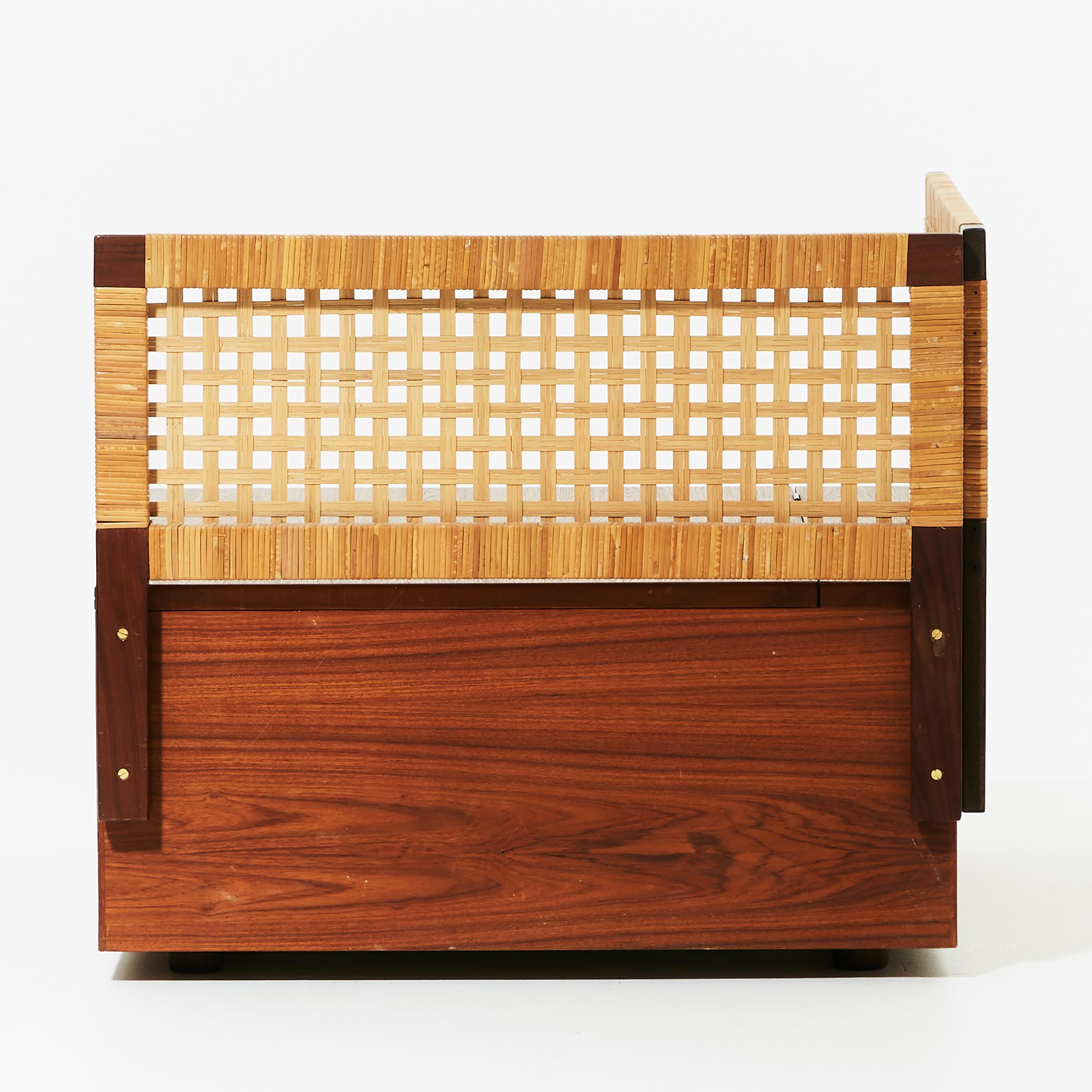 Danish Hans J. Wegner Storage Table, Model GE 20 For Sale