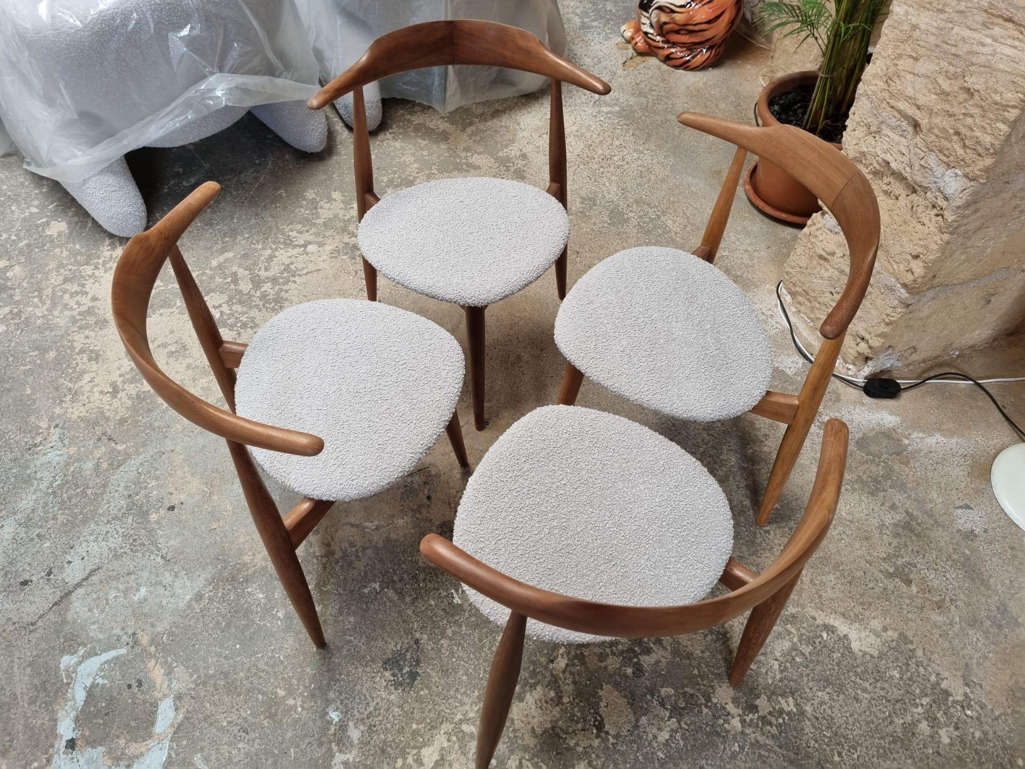 Dreibein-Stuhl im Stil von Hans J. Wegner, Dänemark 1960er Jahre im Angebot 2