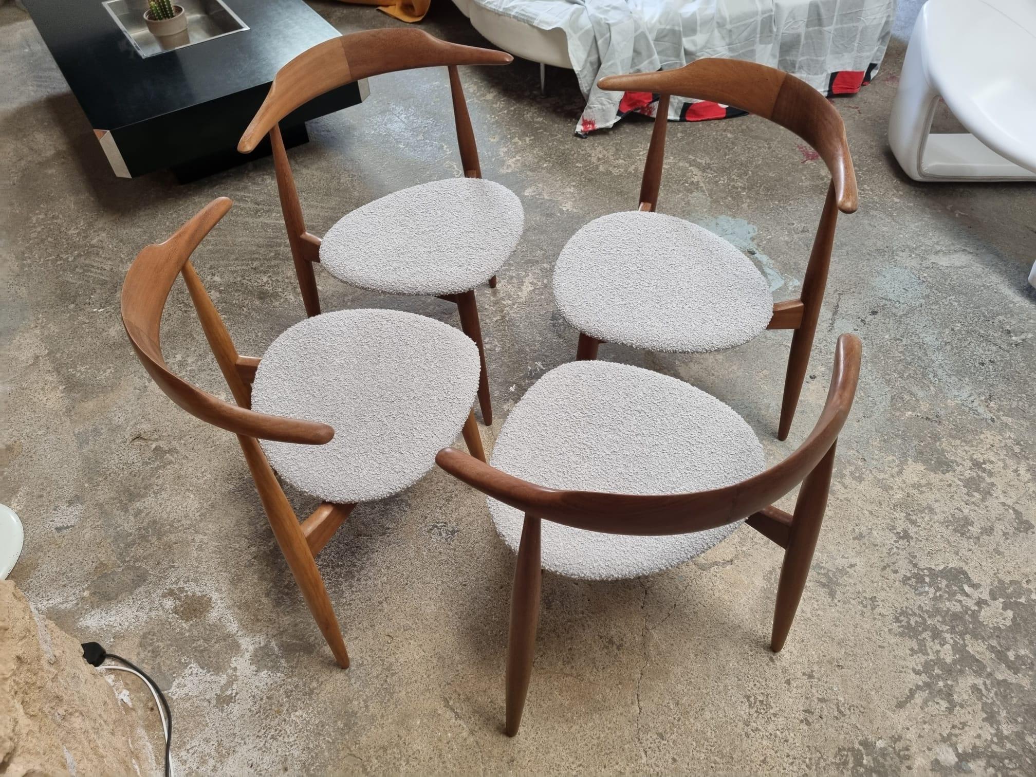 Dreibein-Stuhl im Stil von Hans J. Wegner, Dänemark 1960er Jahre im Angebot 7